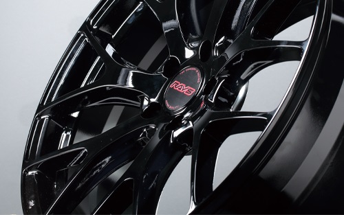 新造形のフラットテーパー断面を採用