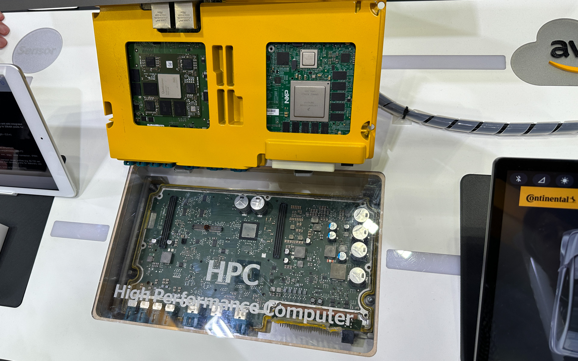 コンチネンタルのHPCディベロップメントキットを展示