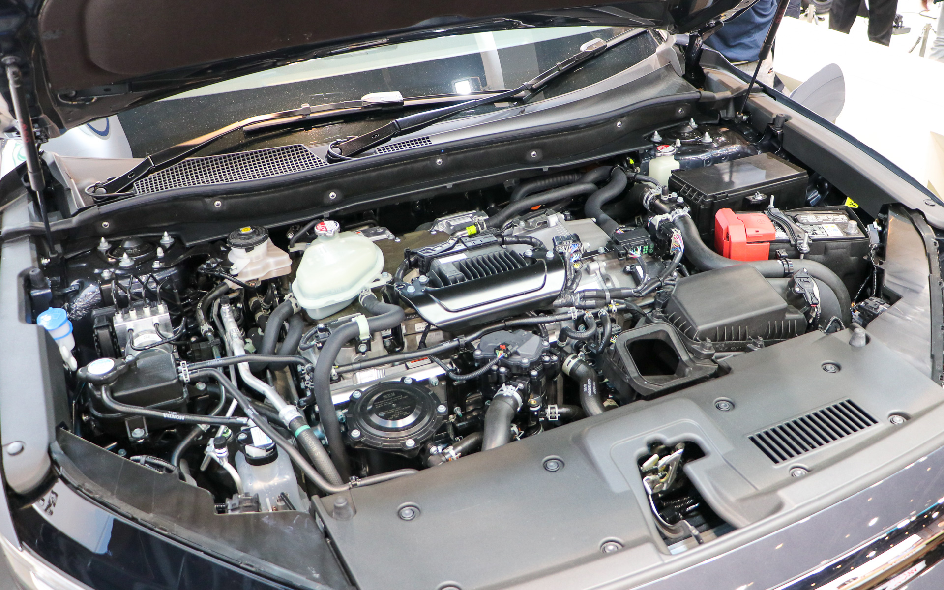 GMと共同開発した次世代燃料電池システムを搭載