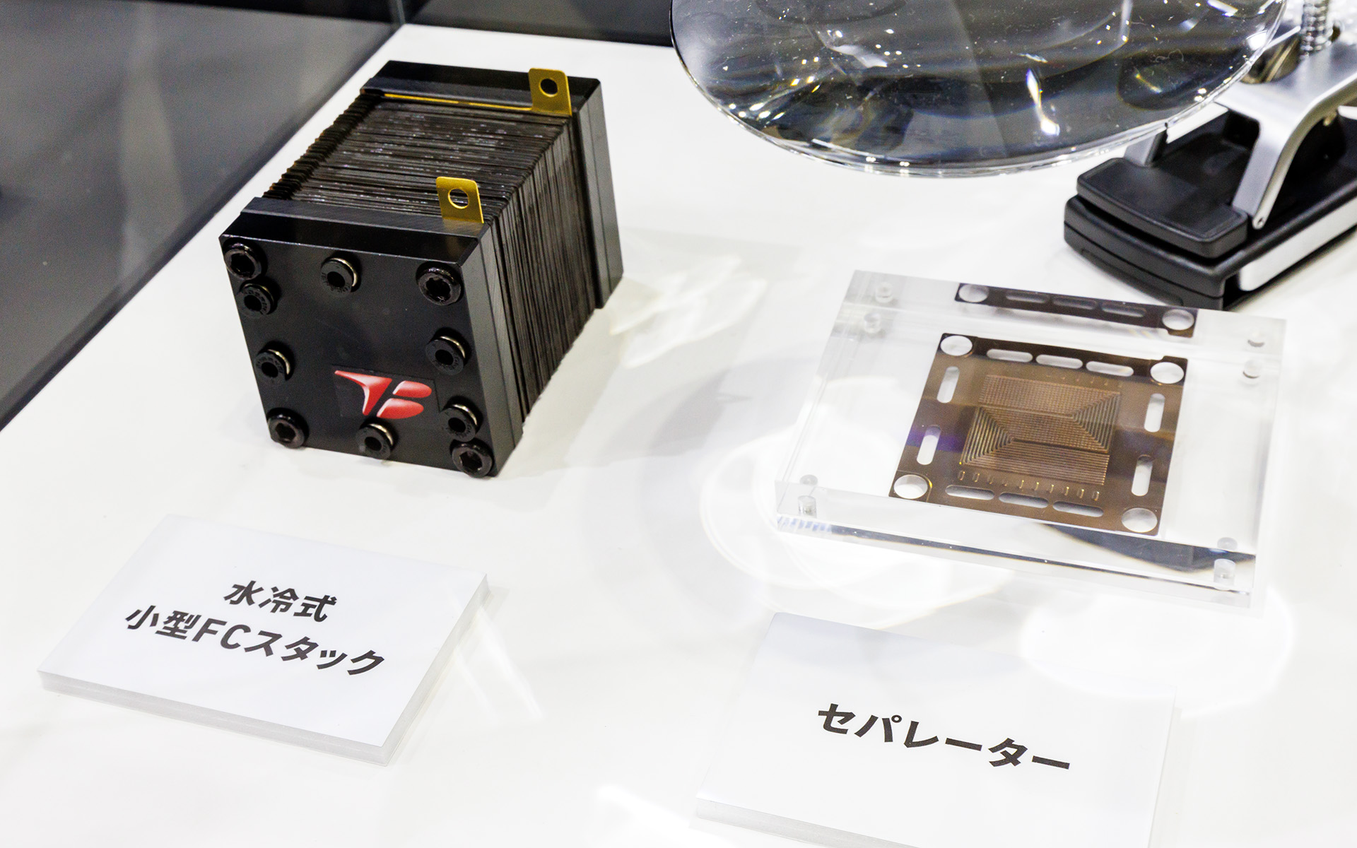 水冷式のFCスタック