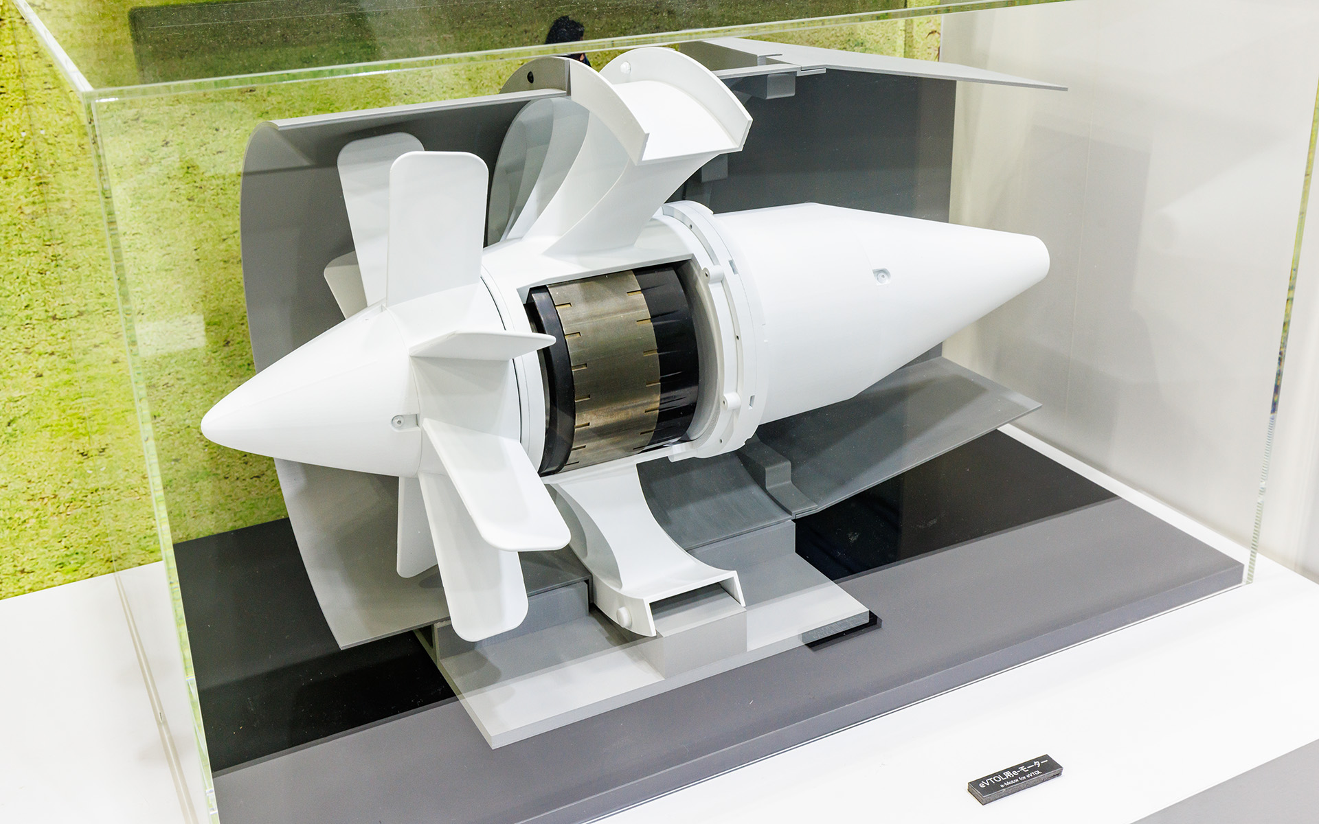 ジェット推進型のモーター