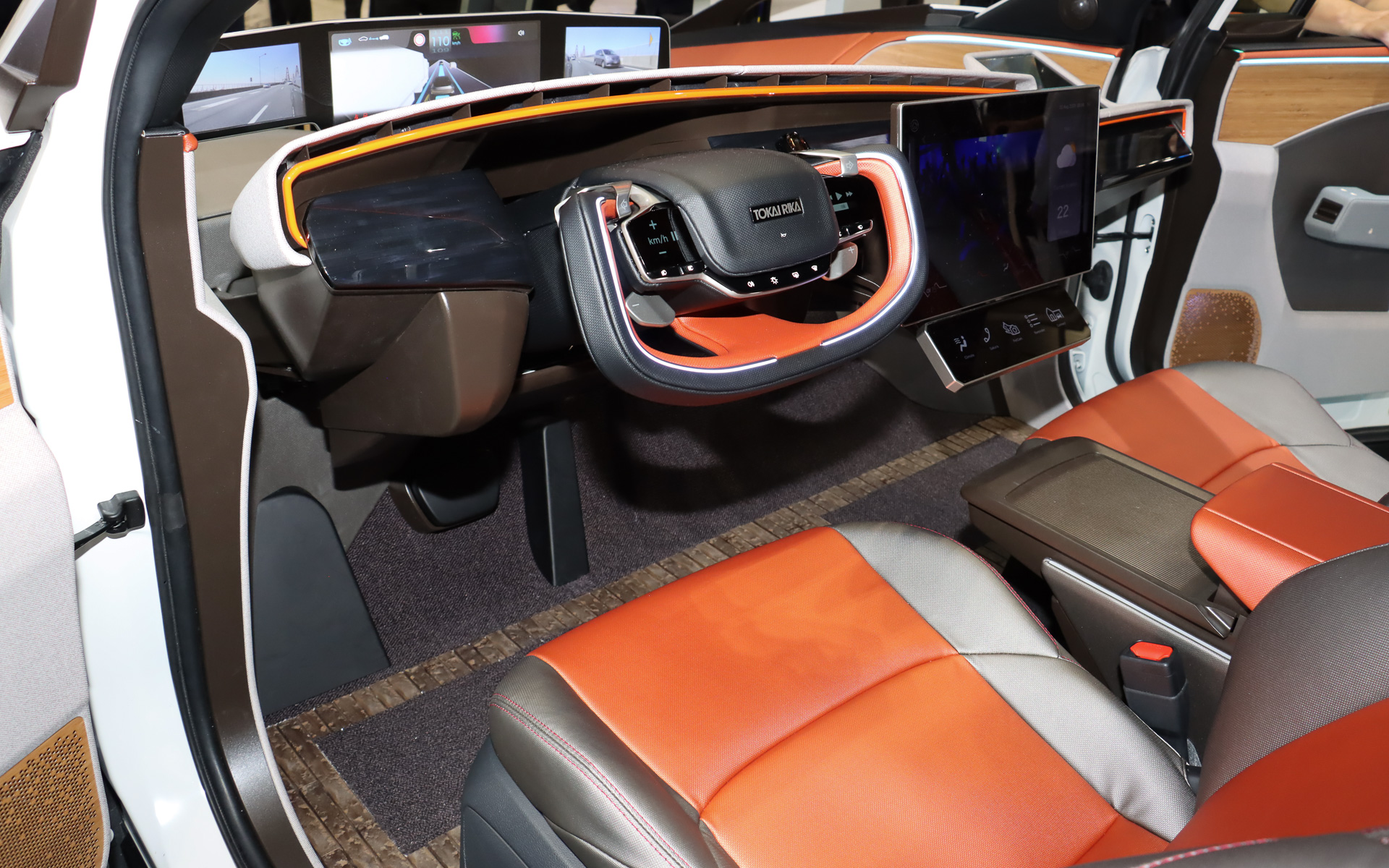 インテリジェントコックピットコンセプト 2024のインテリア