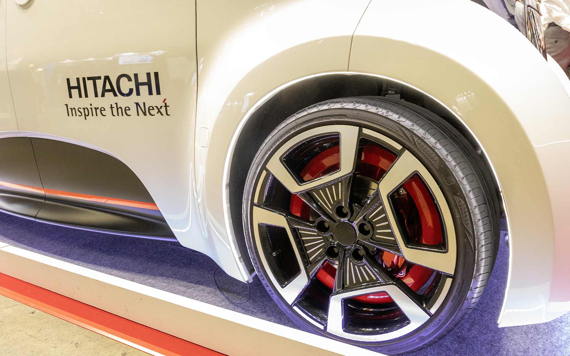 インホイールEVに使われるインホイールモーター。4輪に付いている