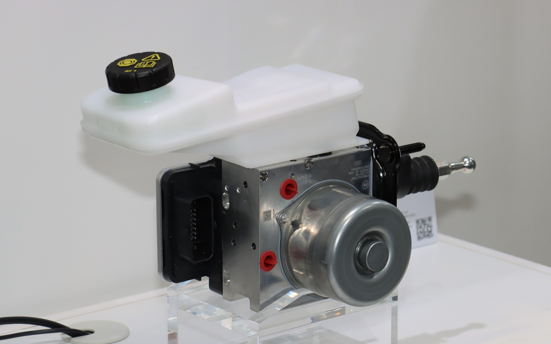 デカップルドパワーブレーキ