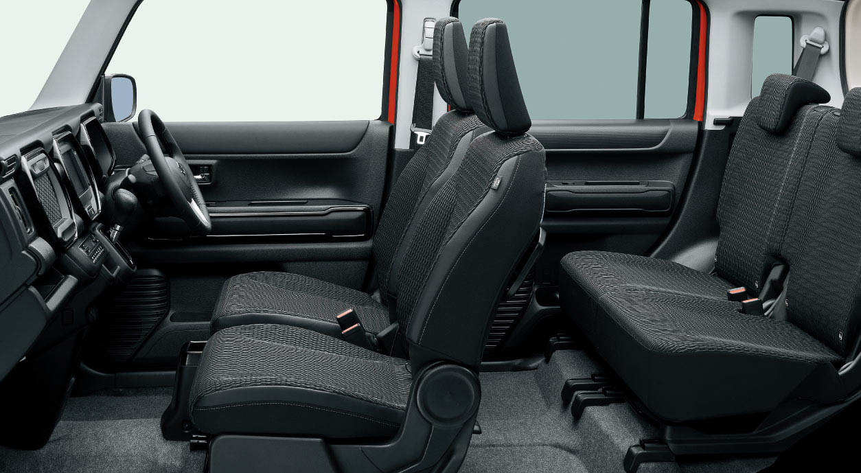 HYBRID Xのインテリアイメージ