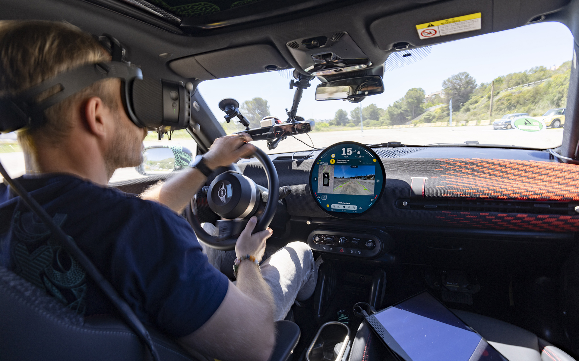 「MINI Mixed Reality Experience」も体験