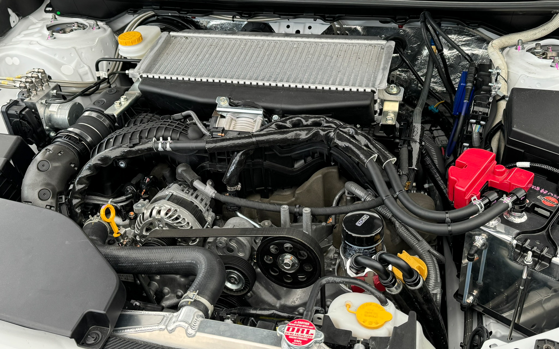 水平対向4気筒 2.4リッターターボ