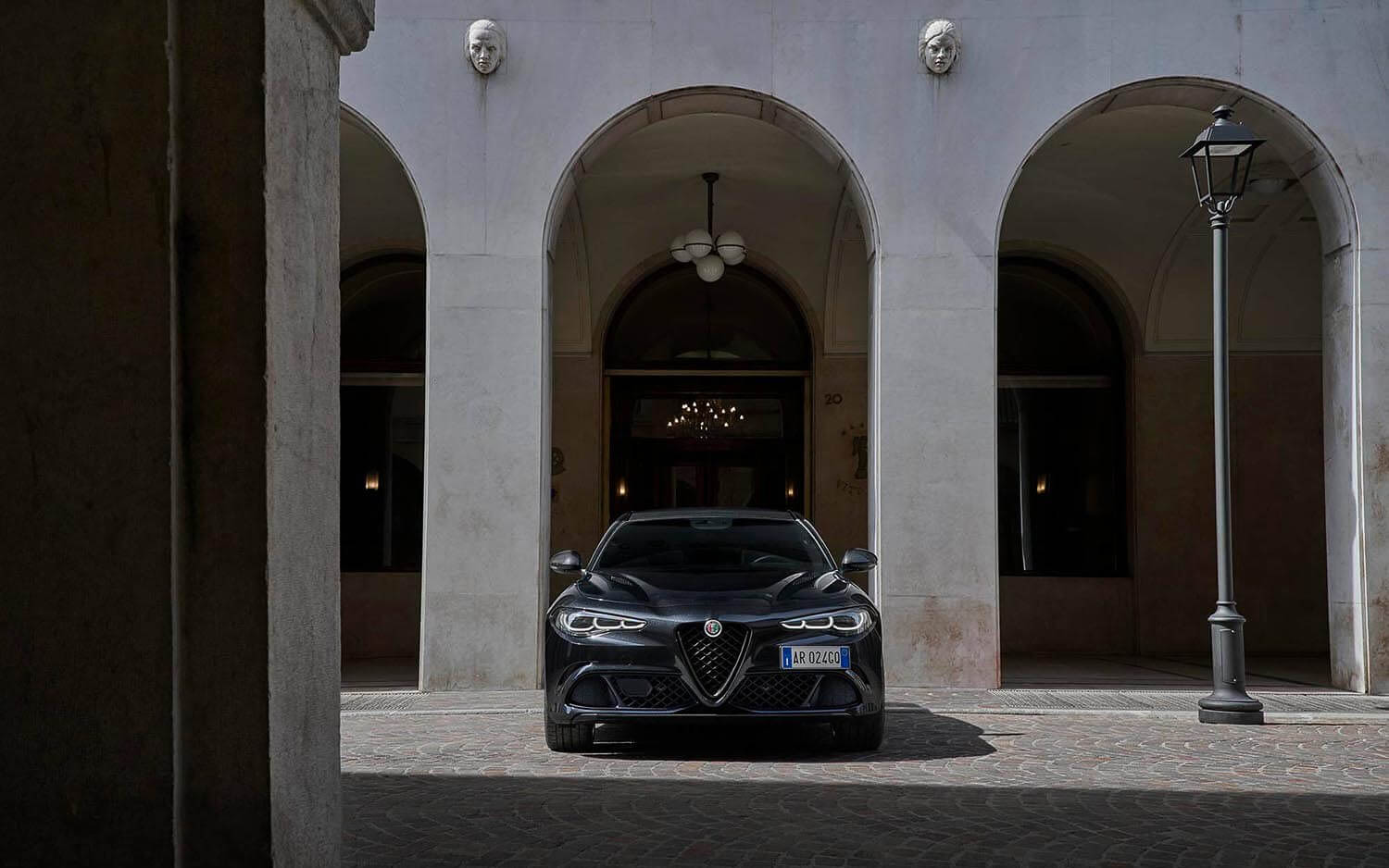 ジュリア クアドリフォリオ スーペル スポルト