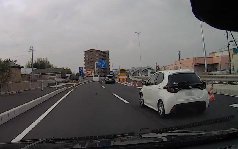 土曜日は国道23号から中勢バイパスに入るところから通行止め