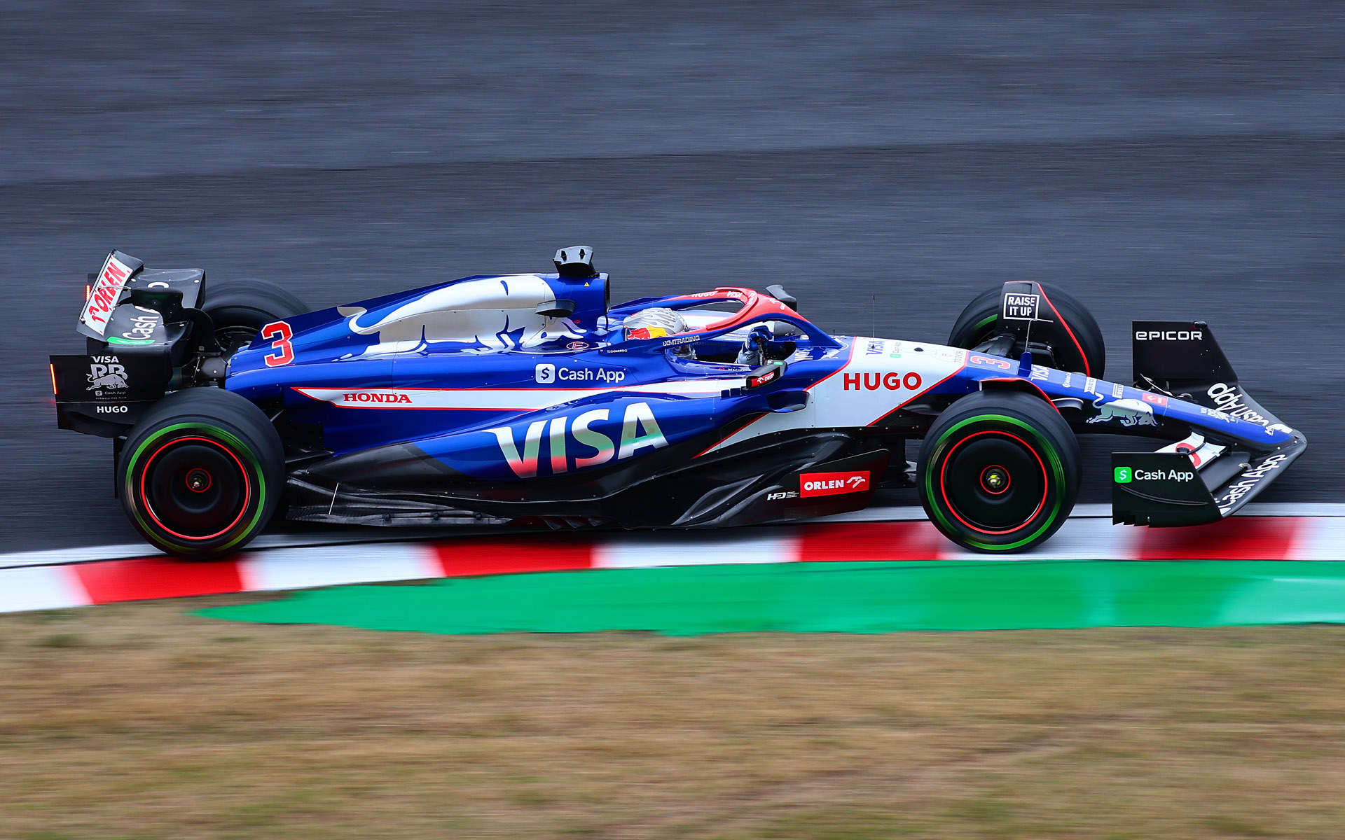 デグナー2つ目を丘の上からシャッター速度1/160秒で撮影