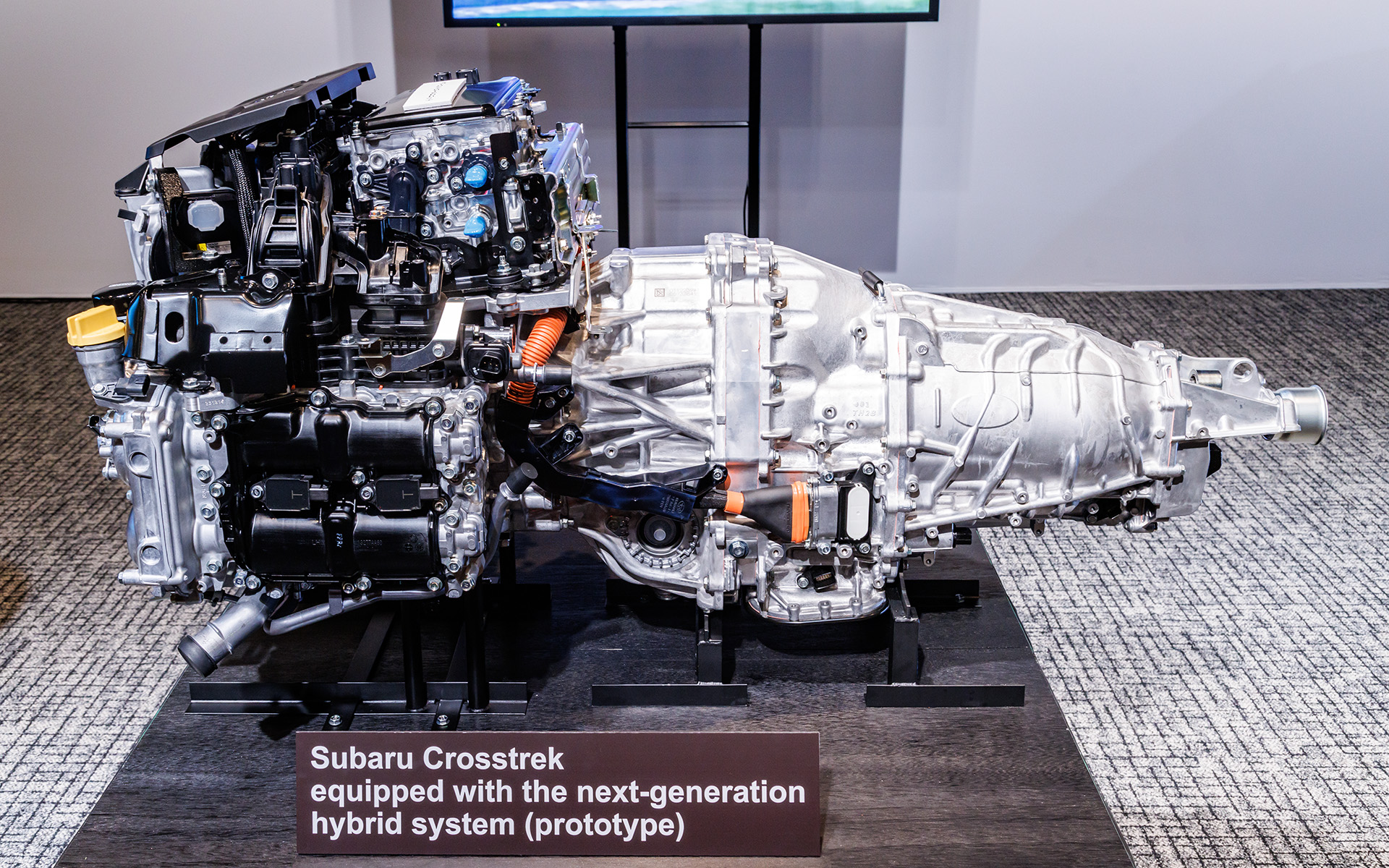 スバルの新型ハイブリッドユニット。トヨタのTHSを利用したストロングハイブリッドパワーユニット