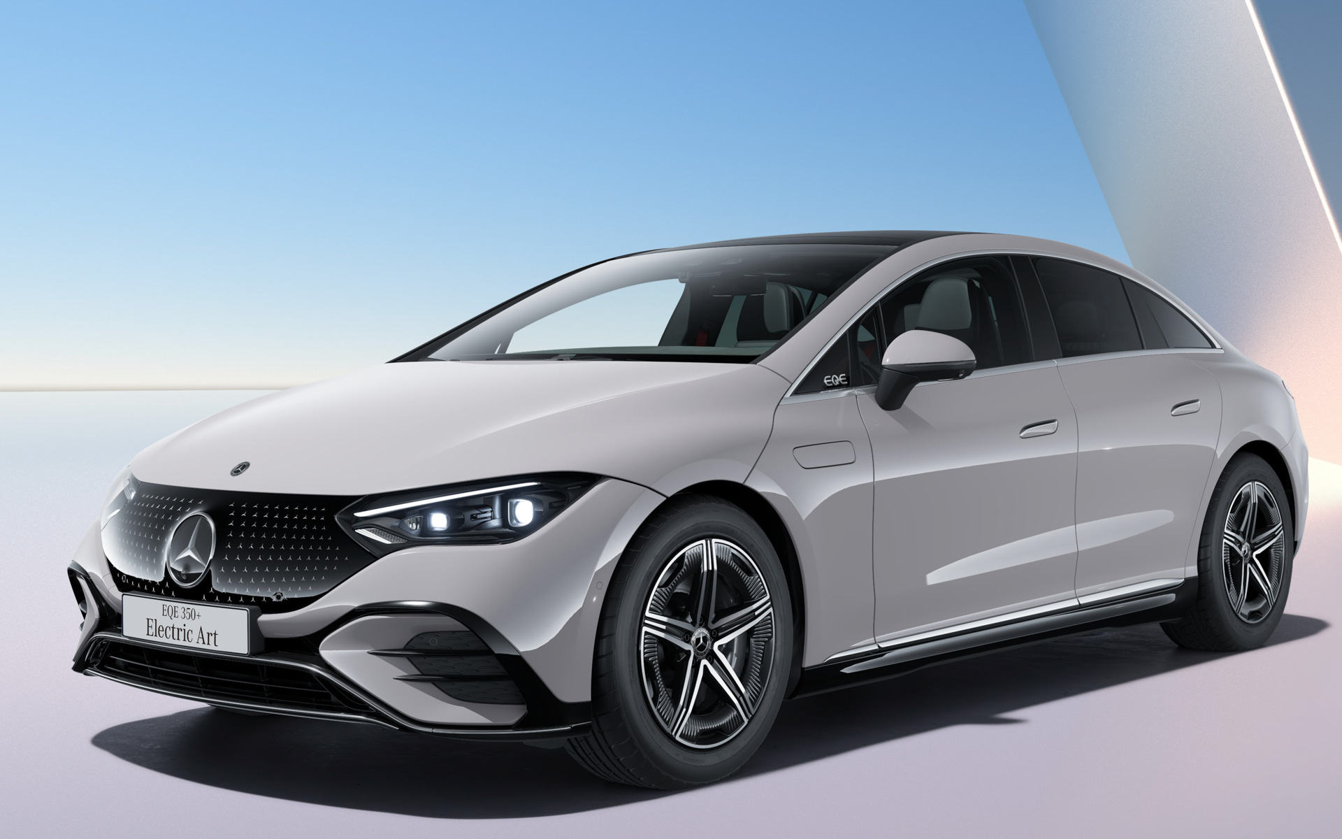 EQE 350+ Electric Art AMG line