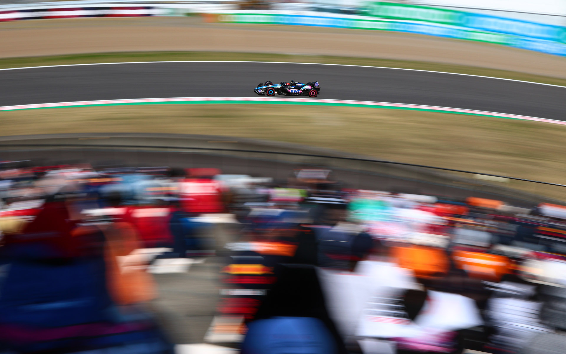 シャッター速度1/20秒で撮影