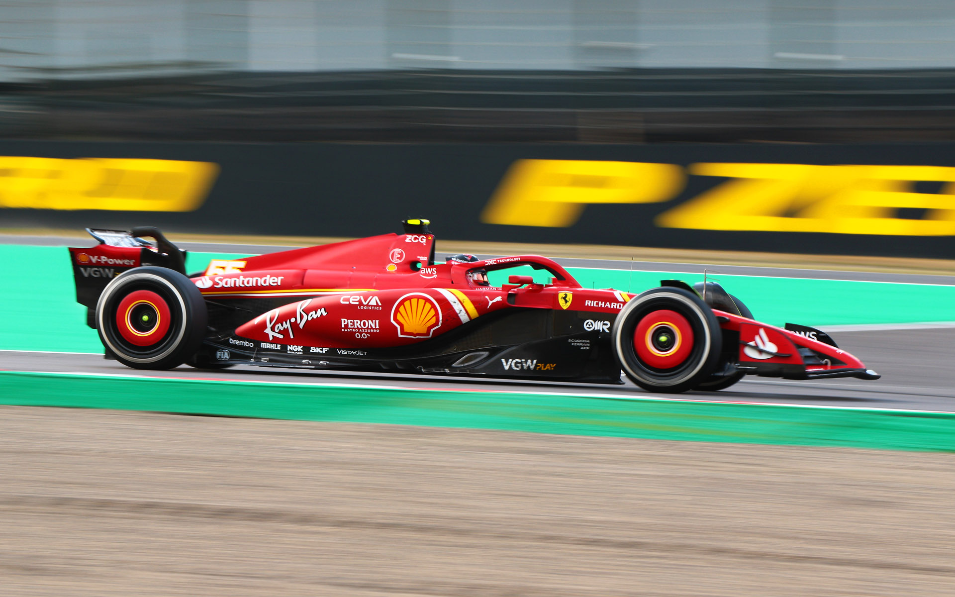 マシン単独の絵をシャッター速度1/60秒で撮影