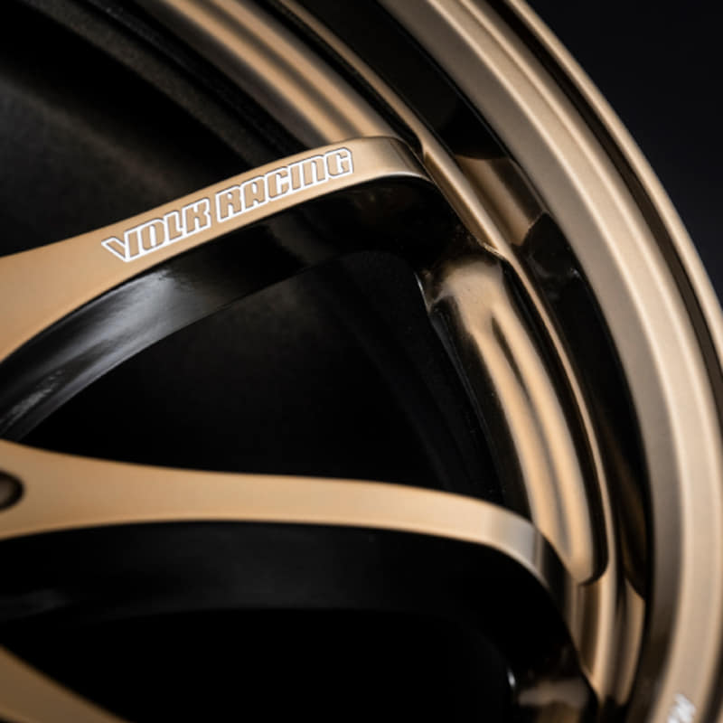 レイズ、ボルクレーシングの鍛造最軽量ホイール「CE28N-plus」に17