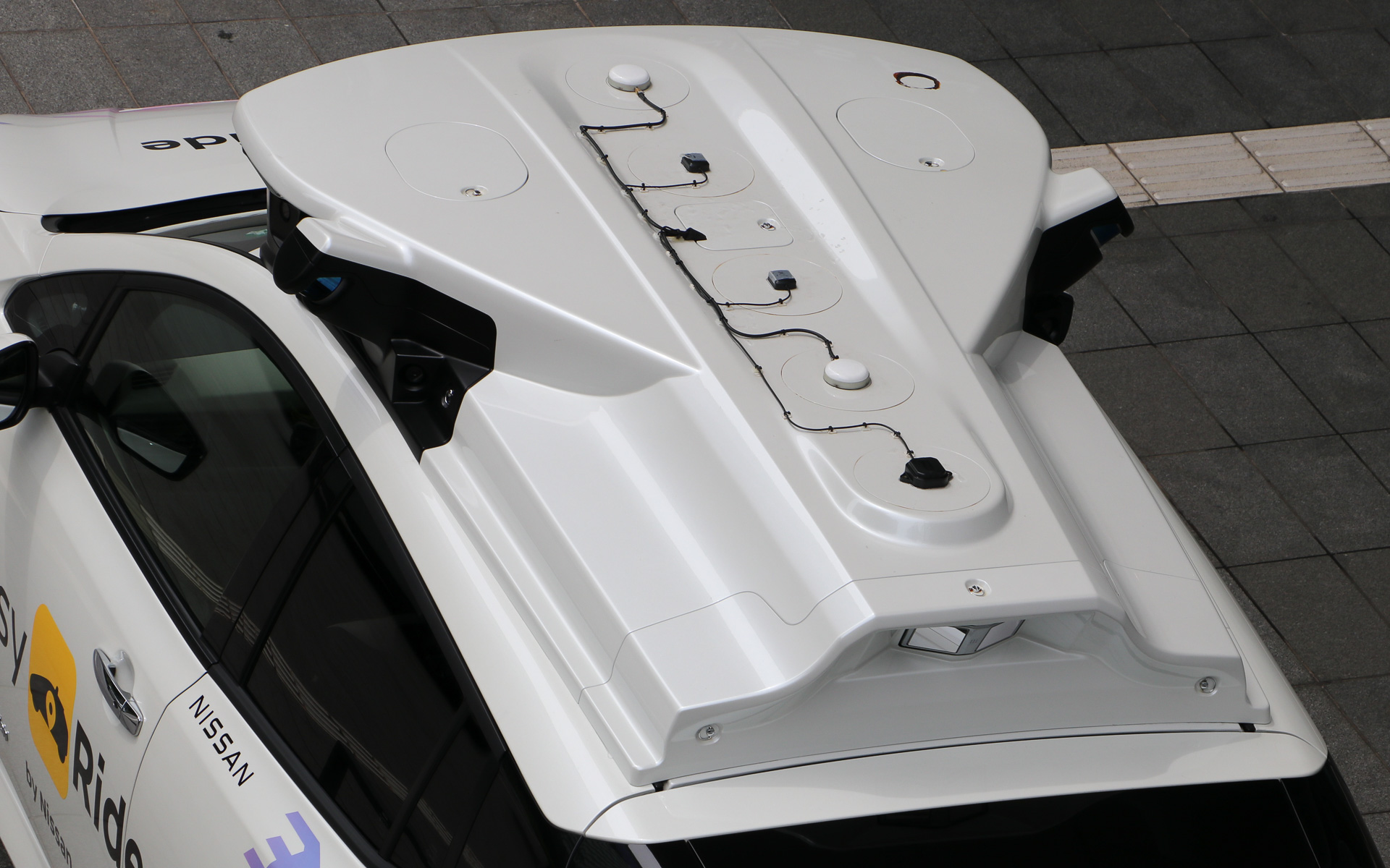 センサーセットの上にGPSセンサーなどをレイアウト