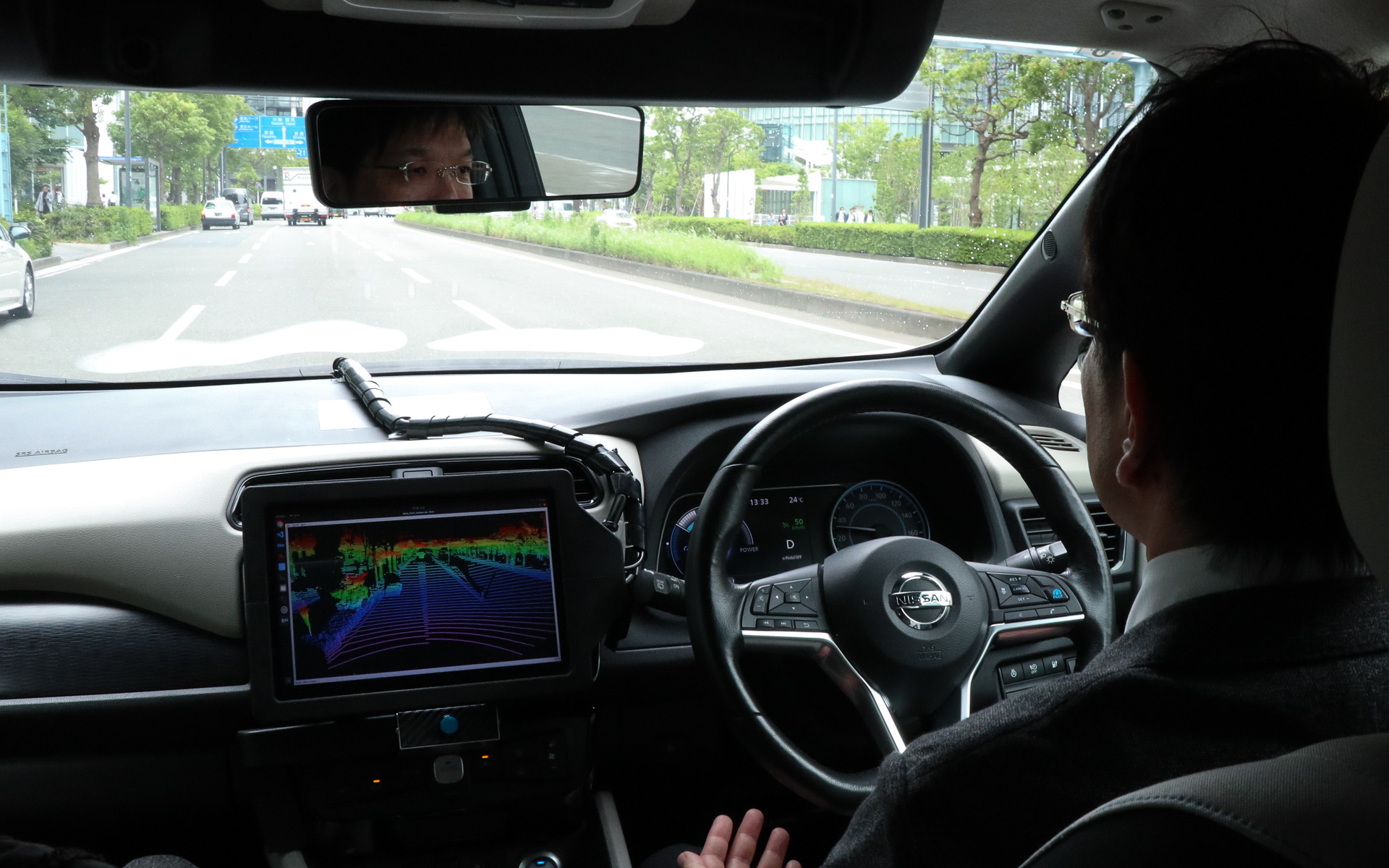 片側3車線で制限速度50km/hという道路ではBEVらしい爽快な加速を味わえるシーンもあった