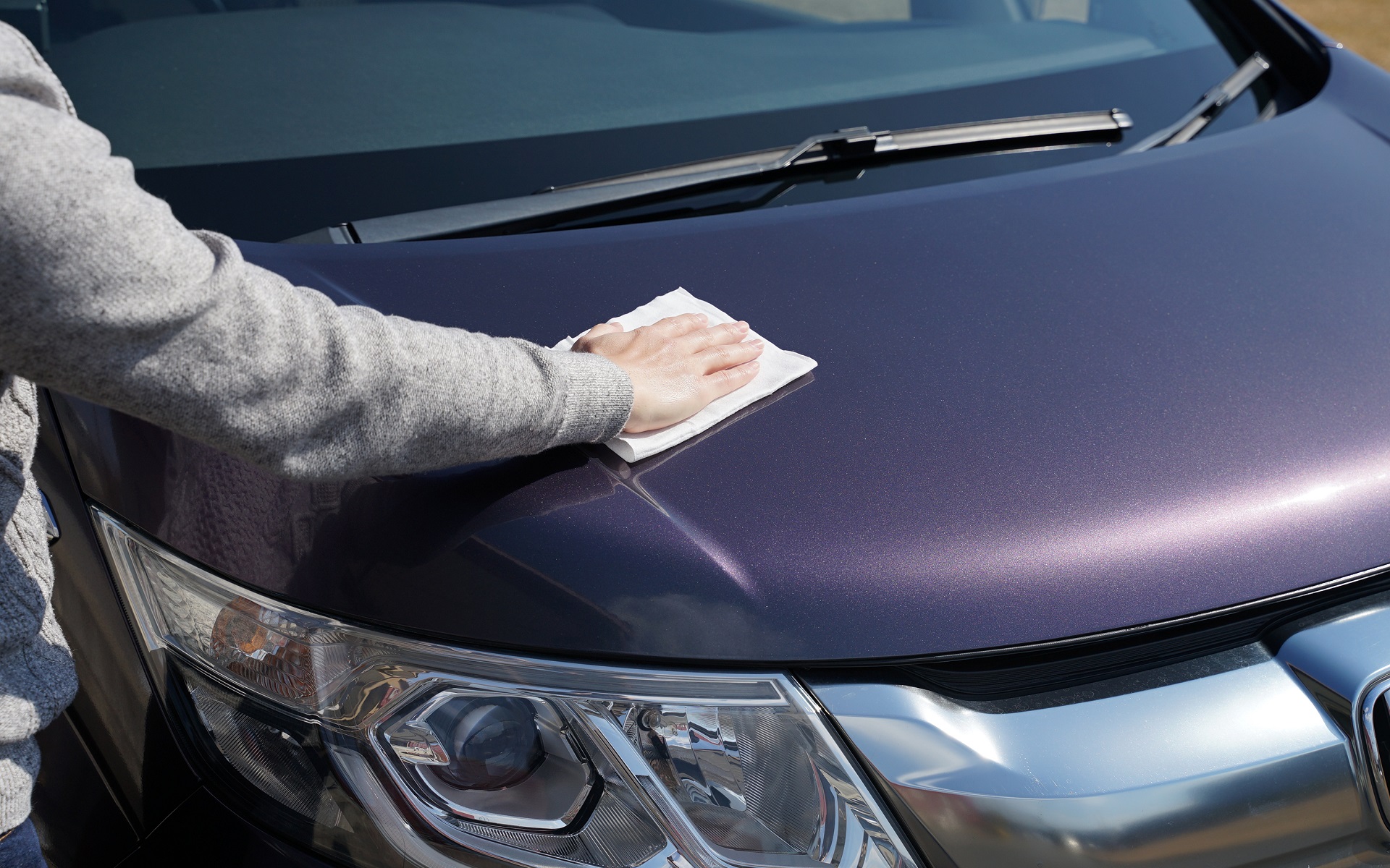 ボディも窓も拭くだけでOK