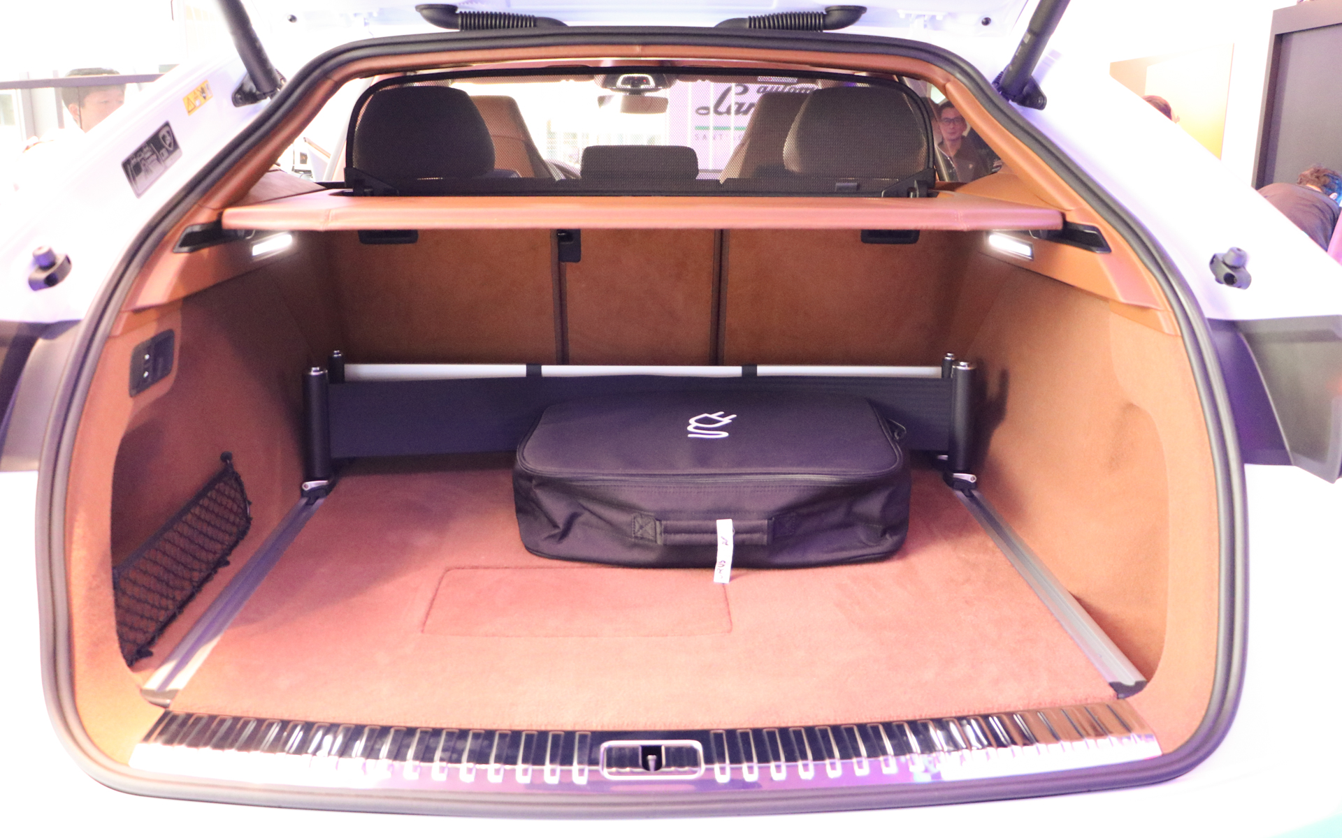 ラゲッジスペース