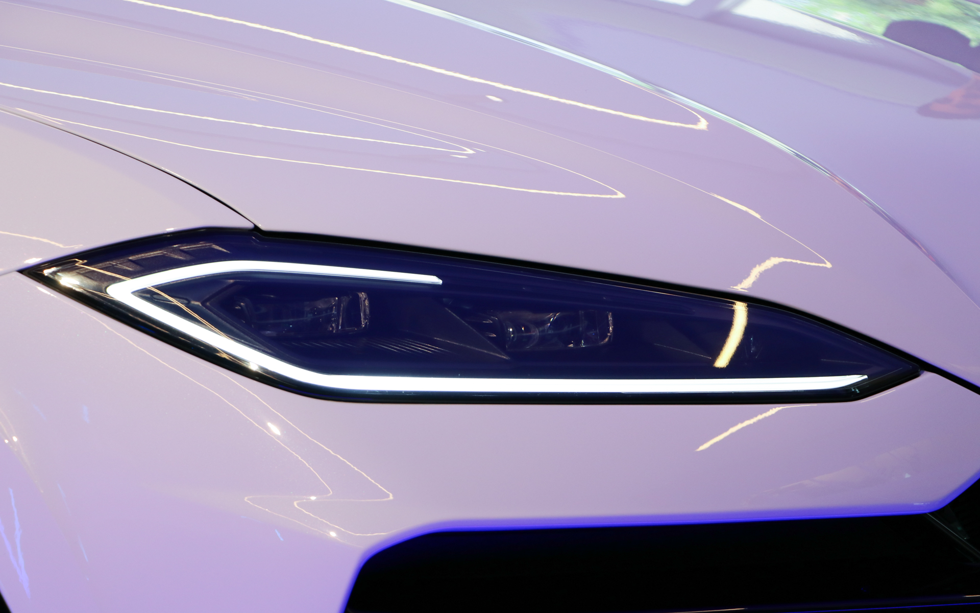 新型DRL（デイタイム・ランニング・ライト）シグネチャー