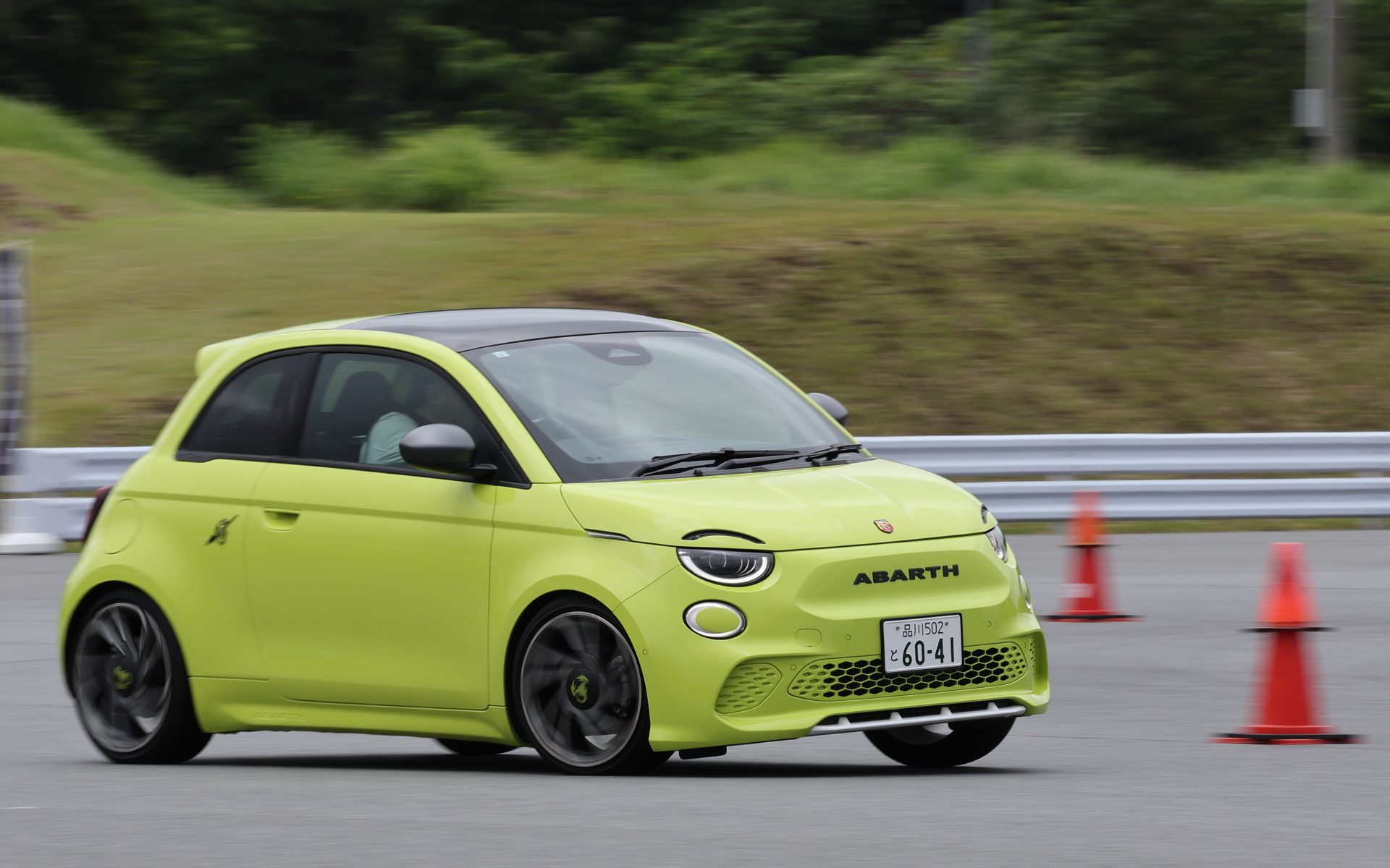 アバルトが作る最新EVの体験もできた