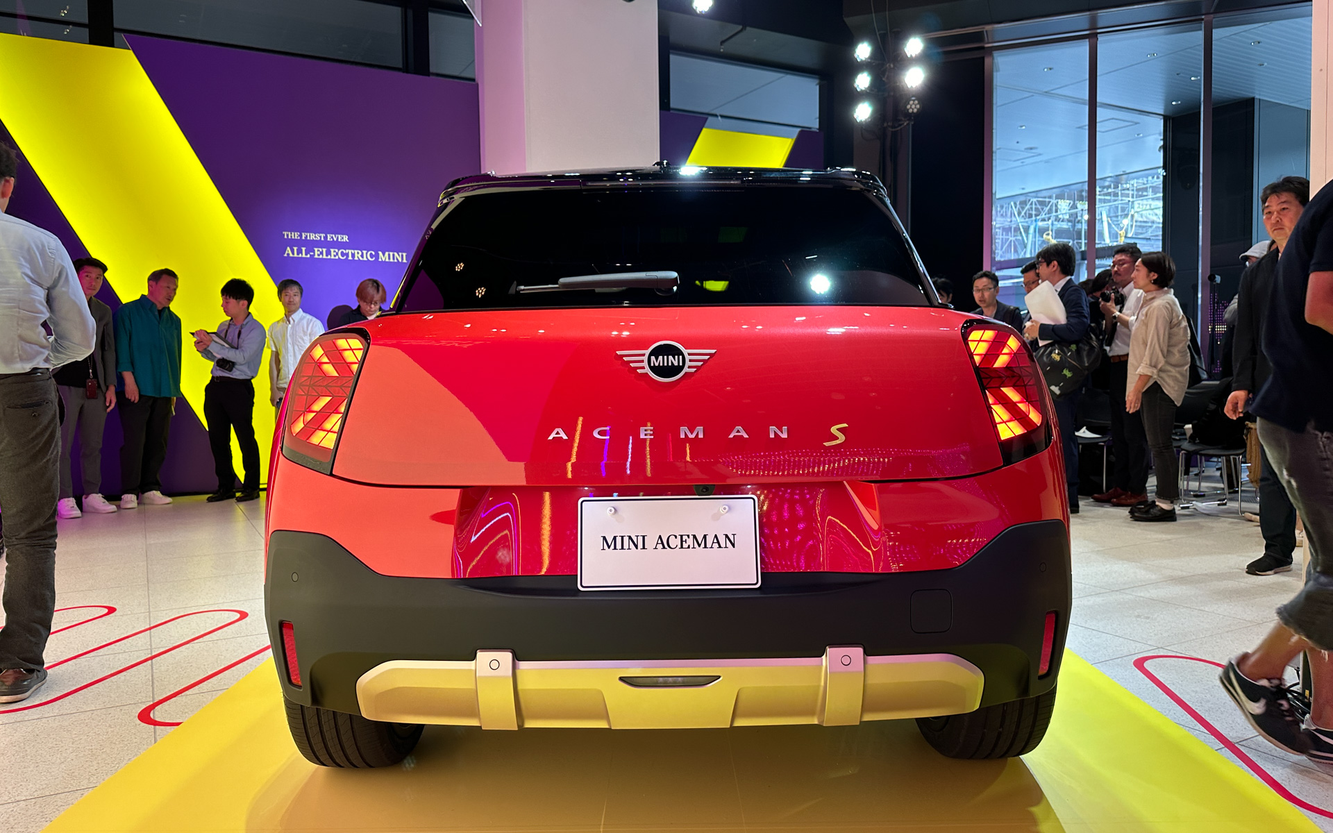 最大1005リッターまで拡張可能なラゲッジ・スペース