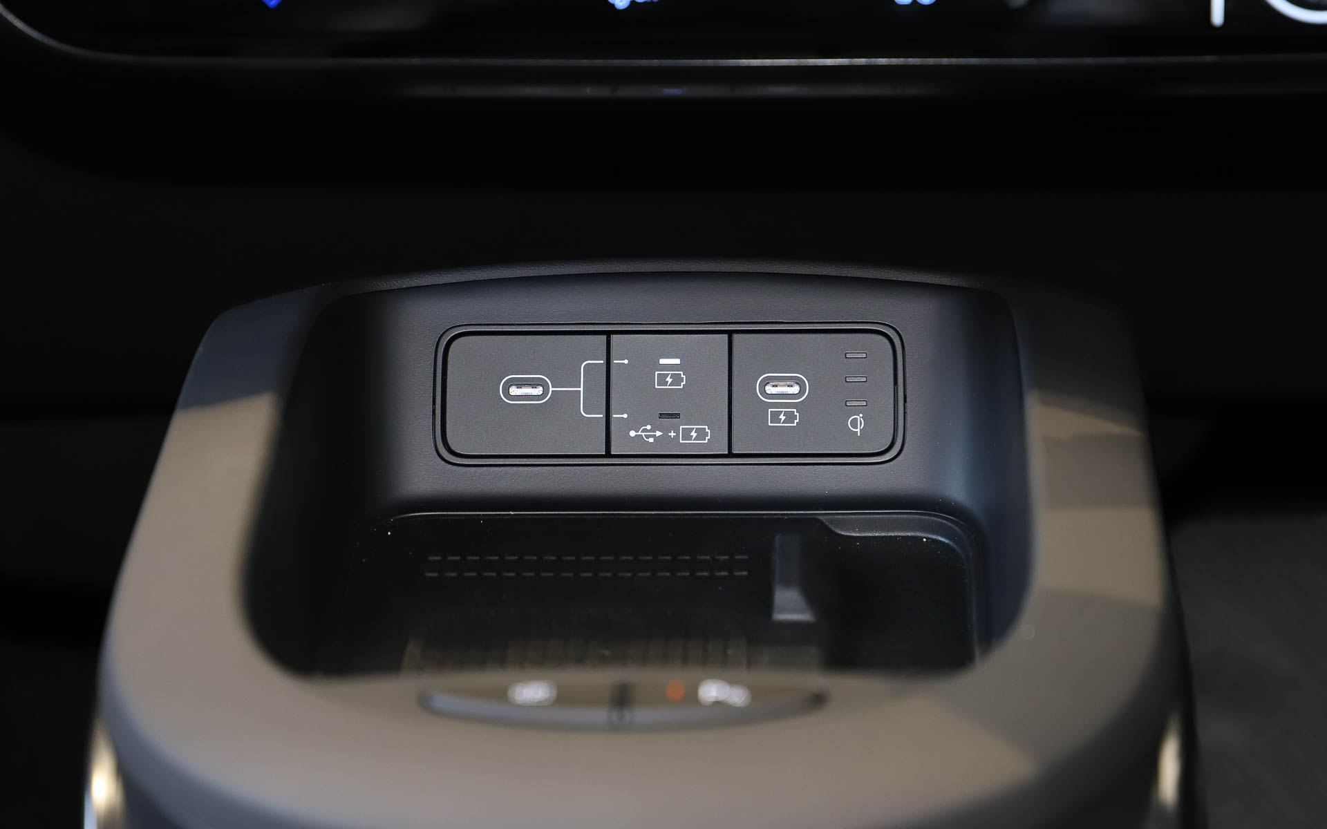 アイオニック 5 Nの内装