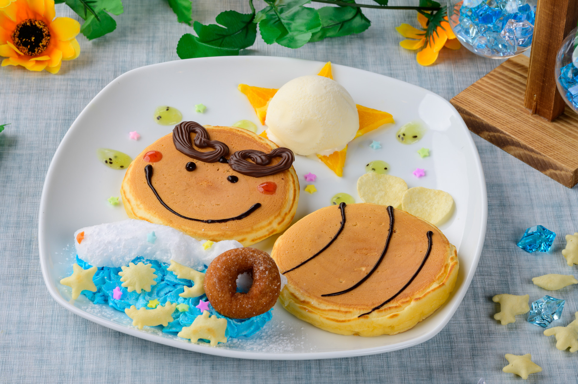 ぶんぶんと一緒に夏を楽しもう！パンケーキ、店舗：ぶんぶんのパンケーキやさん、価格：950円