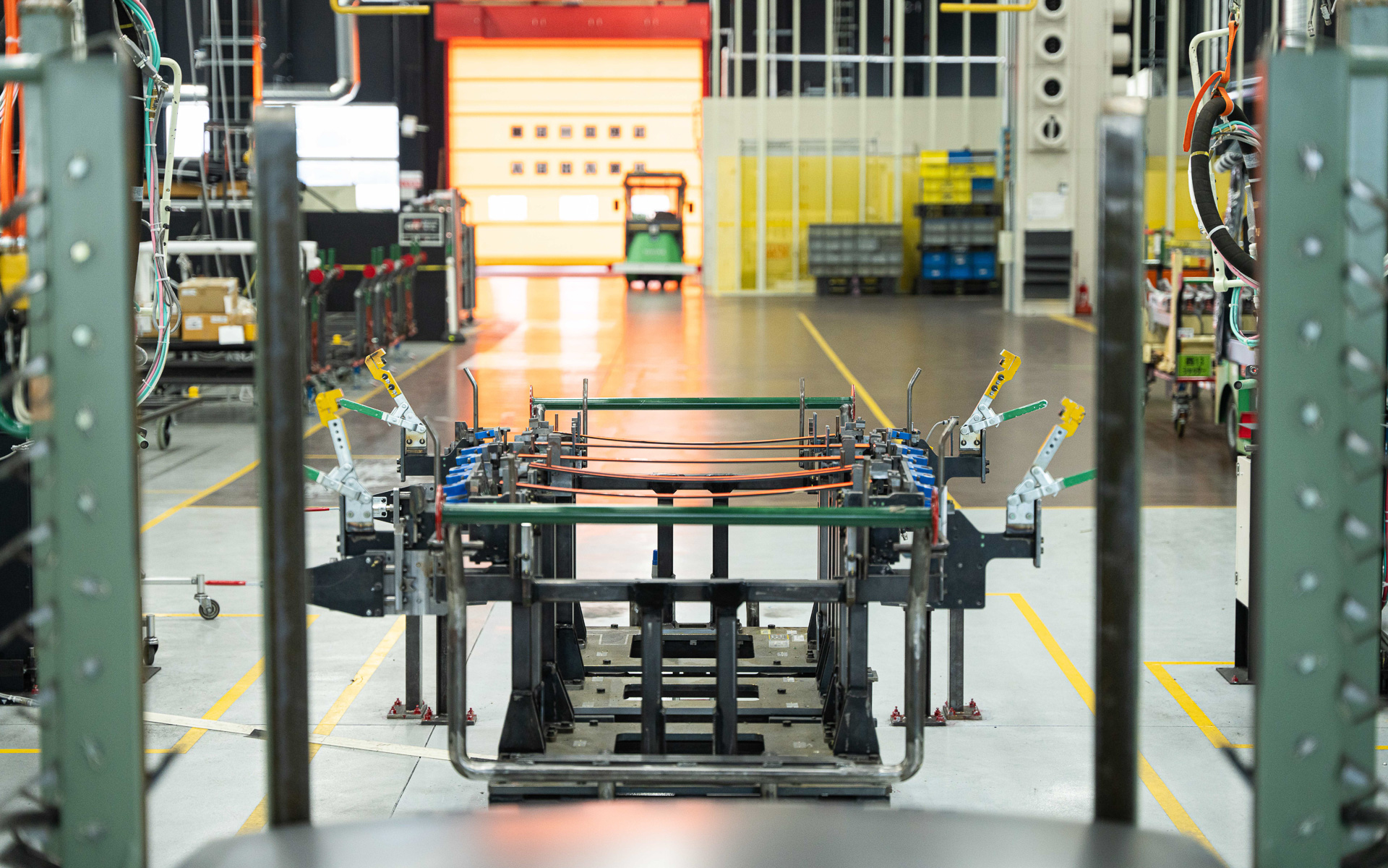 保持用の治具で構成されている台車