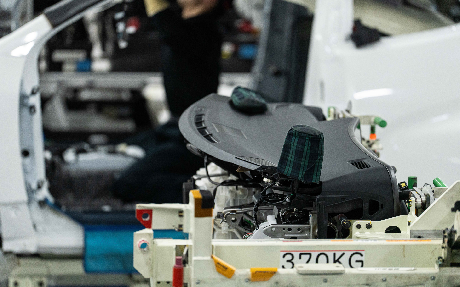 取り付け用のアシスト機構に保持されている