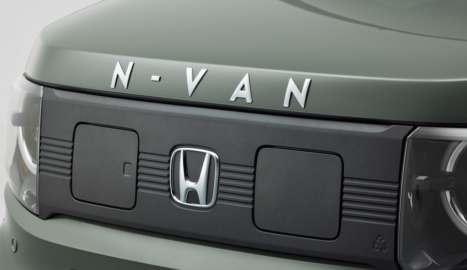 フードエンブレム