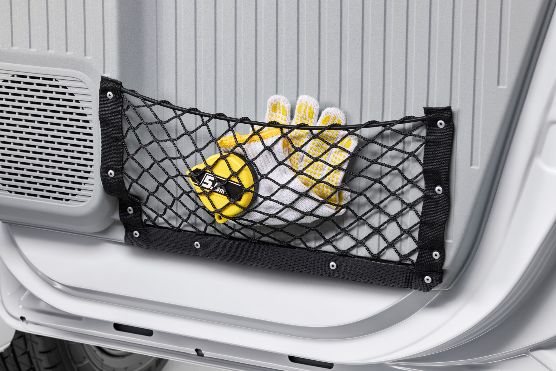 メッシュポケット