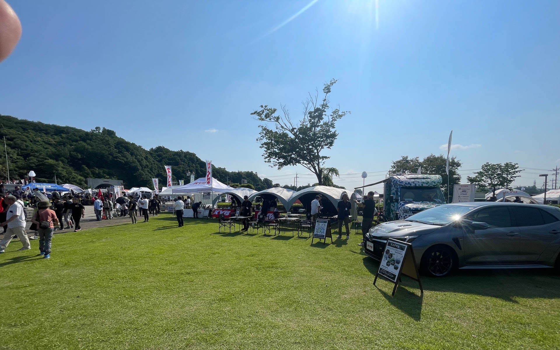 安中市内にあるスポーツセンターに設置されたサービスパークにKYBも展示ブースを出した。ワタシはせっせとコーヒーを挽いて淹れてました