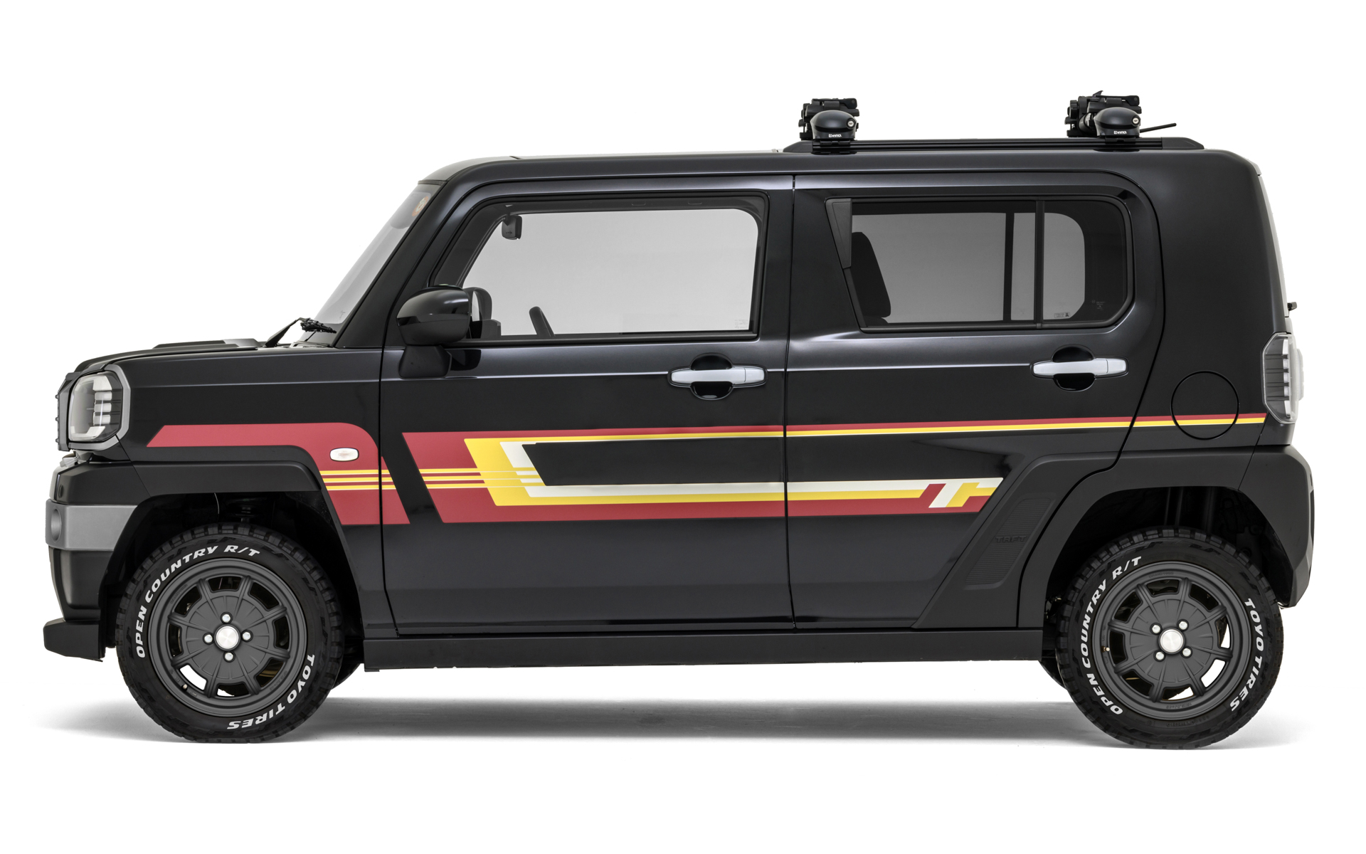 80's ヴィンテージストライプは、1970年代～1980年代のRV車に見かけた印象的なグラデーションストライプ。ノスタルジックでいて新鮮。サイドビューを彩るニューレトロなアイテム