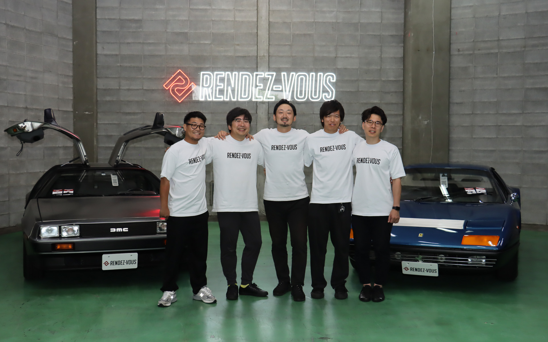 新拠点「Yokohama Base」で新たなサービスを発表したRENDEZ-VOUSの主要メンバー