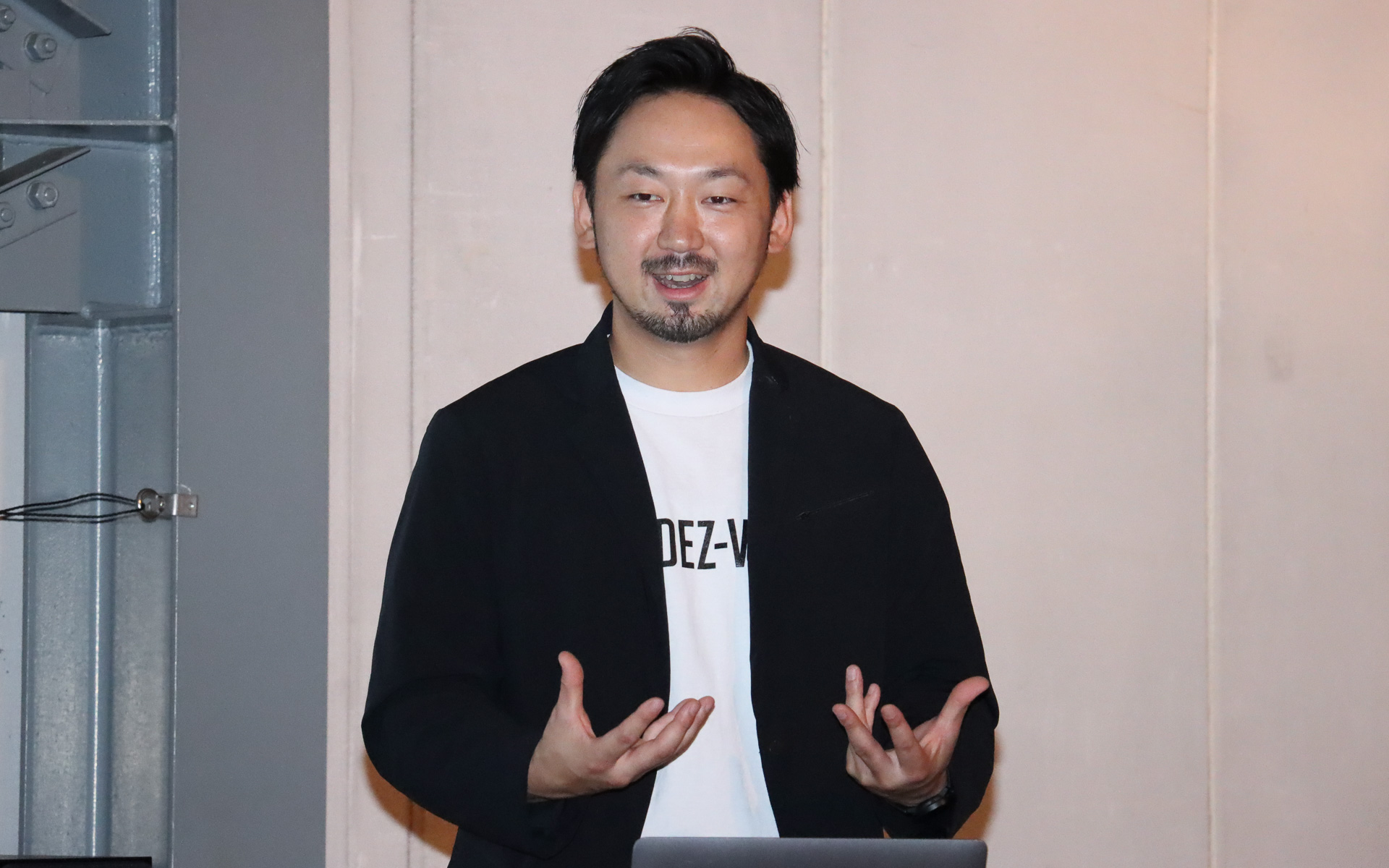 株式会社RENDEZ-VOUS 代表取締役 浅岡亮太氏