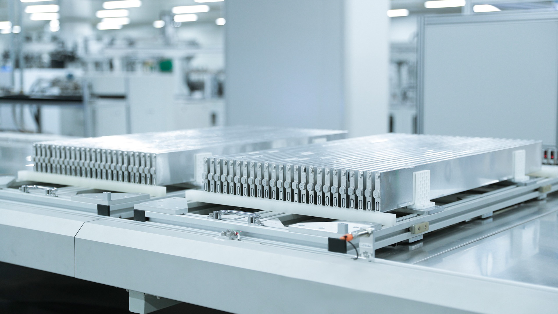 容量82.56kWhのバッテリを搭載