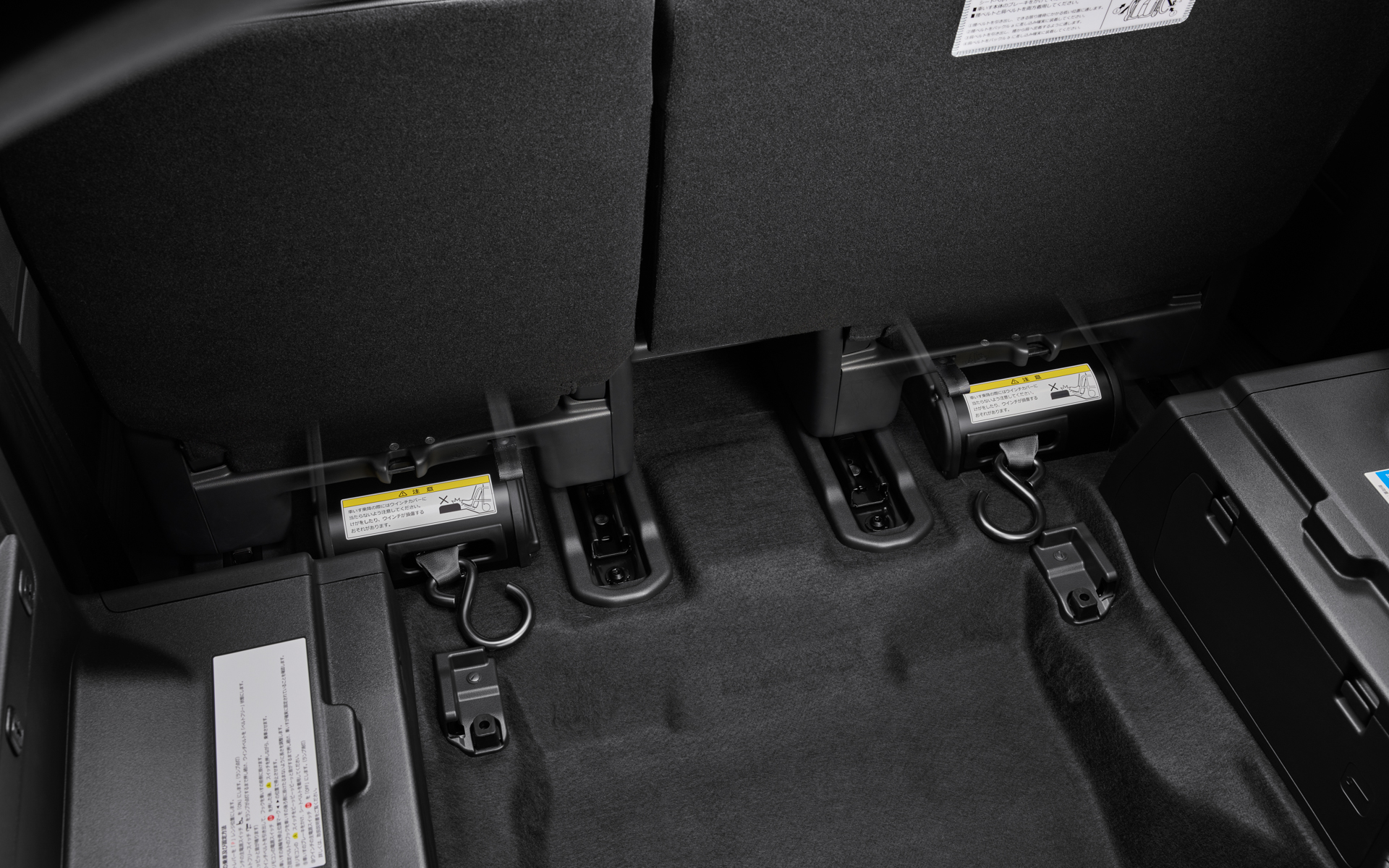 電動ウインチも内蔵