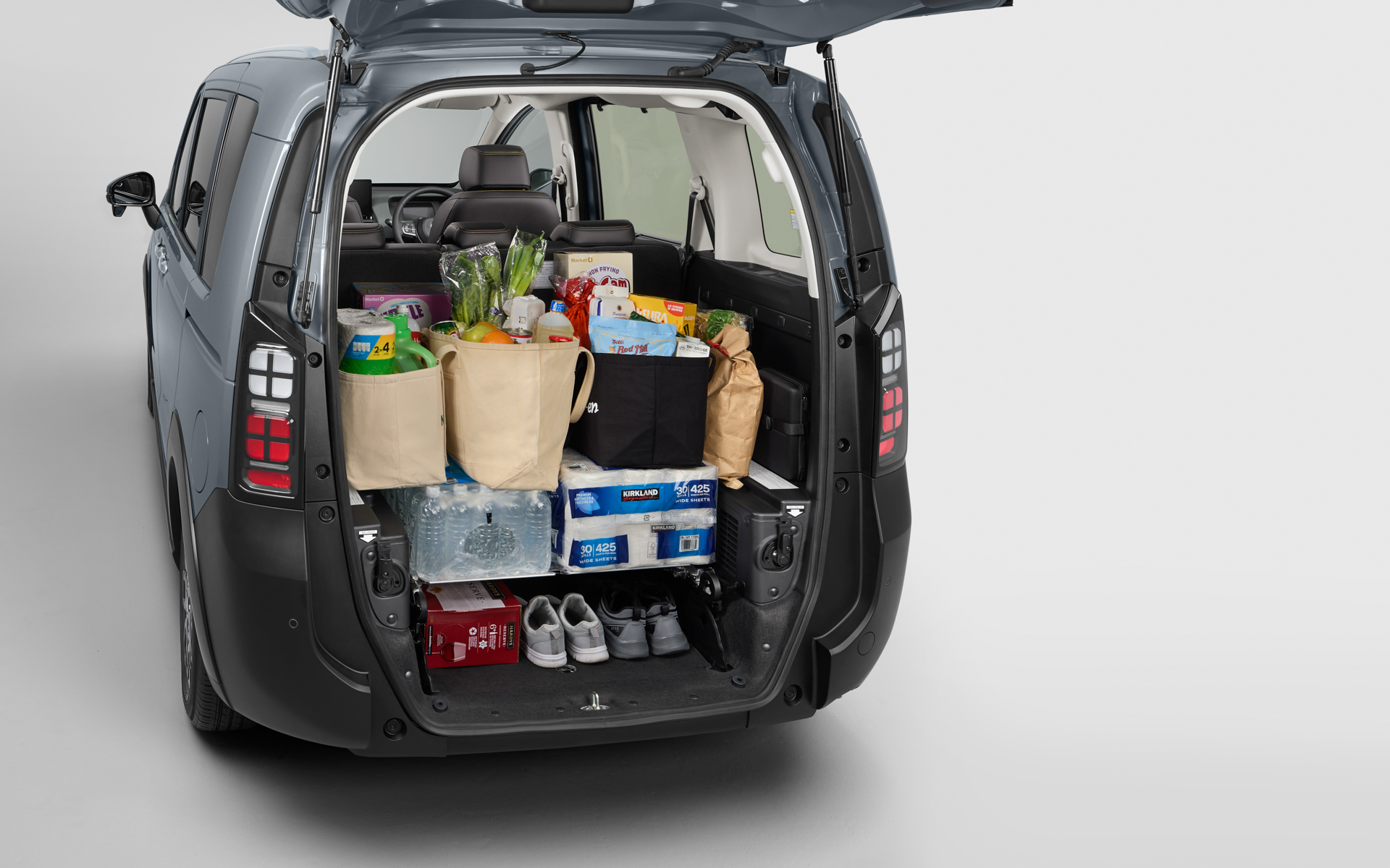 スロープ格納状態でも大容量の積載量を誇る