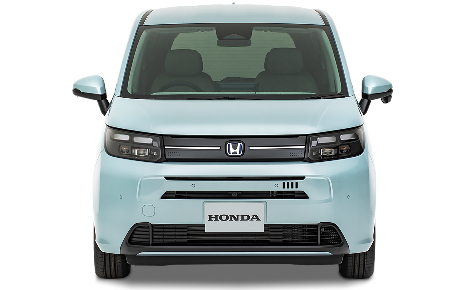 新型フリード「エアー」のボディサイズは、4310×1695×1755mm（全長×全幅×全高：4WDは全高1780mm）、ホイールベースは2740mm