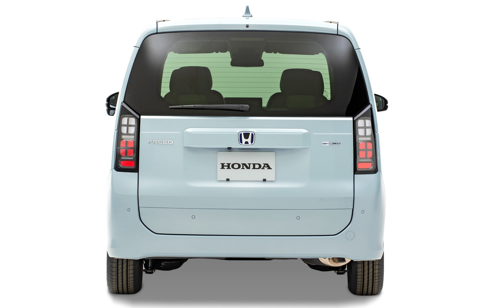 新型フリード「エアー」のボディサイズは、4310×1695×1755mm（全長×全幅×全高：4WDは全高1780mm）、ホイールベースは2740mm