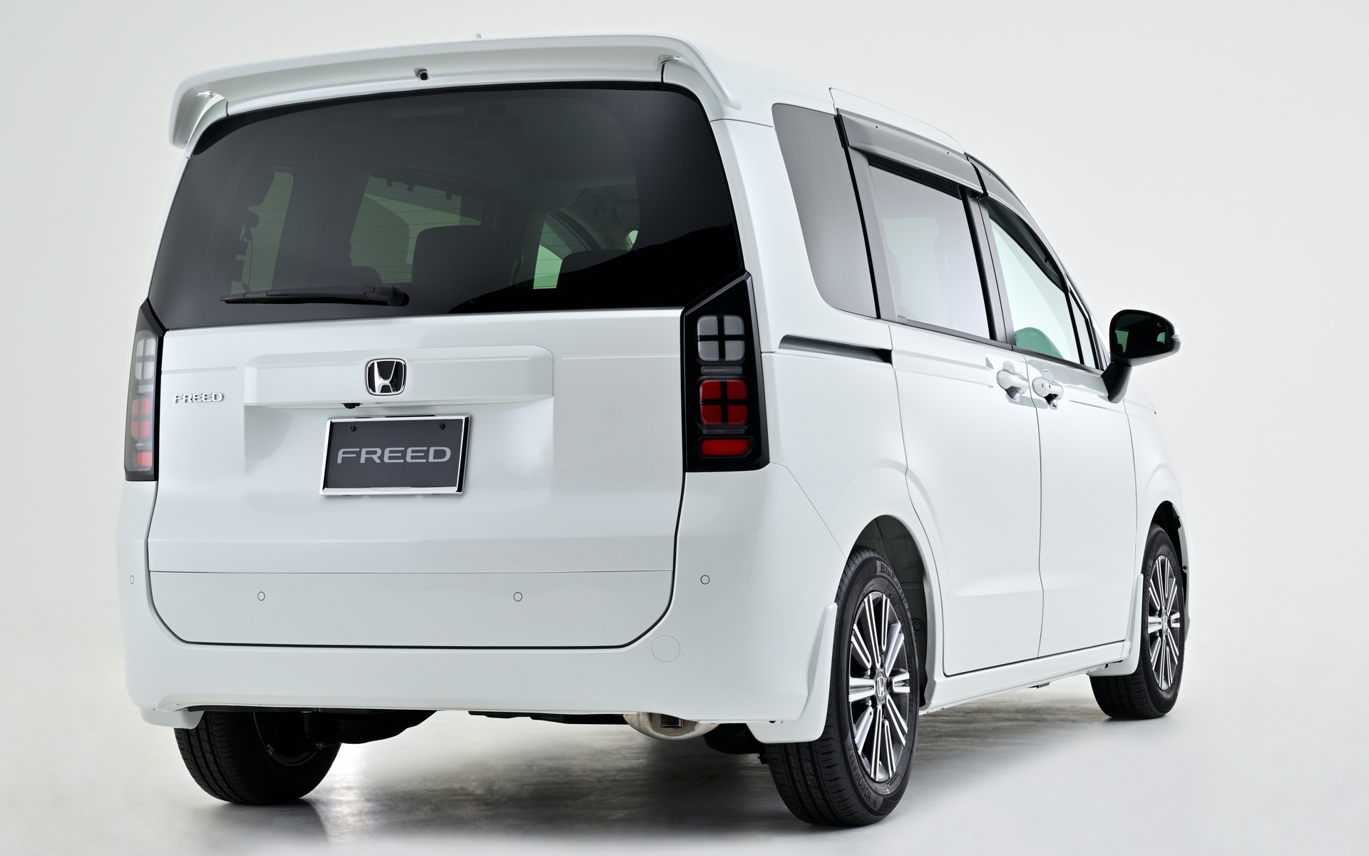 新型フリードエアー向け「Superior Style（スーペリアスタイル）」