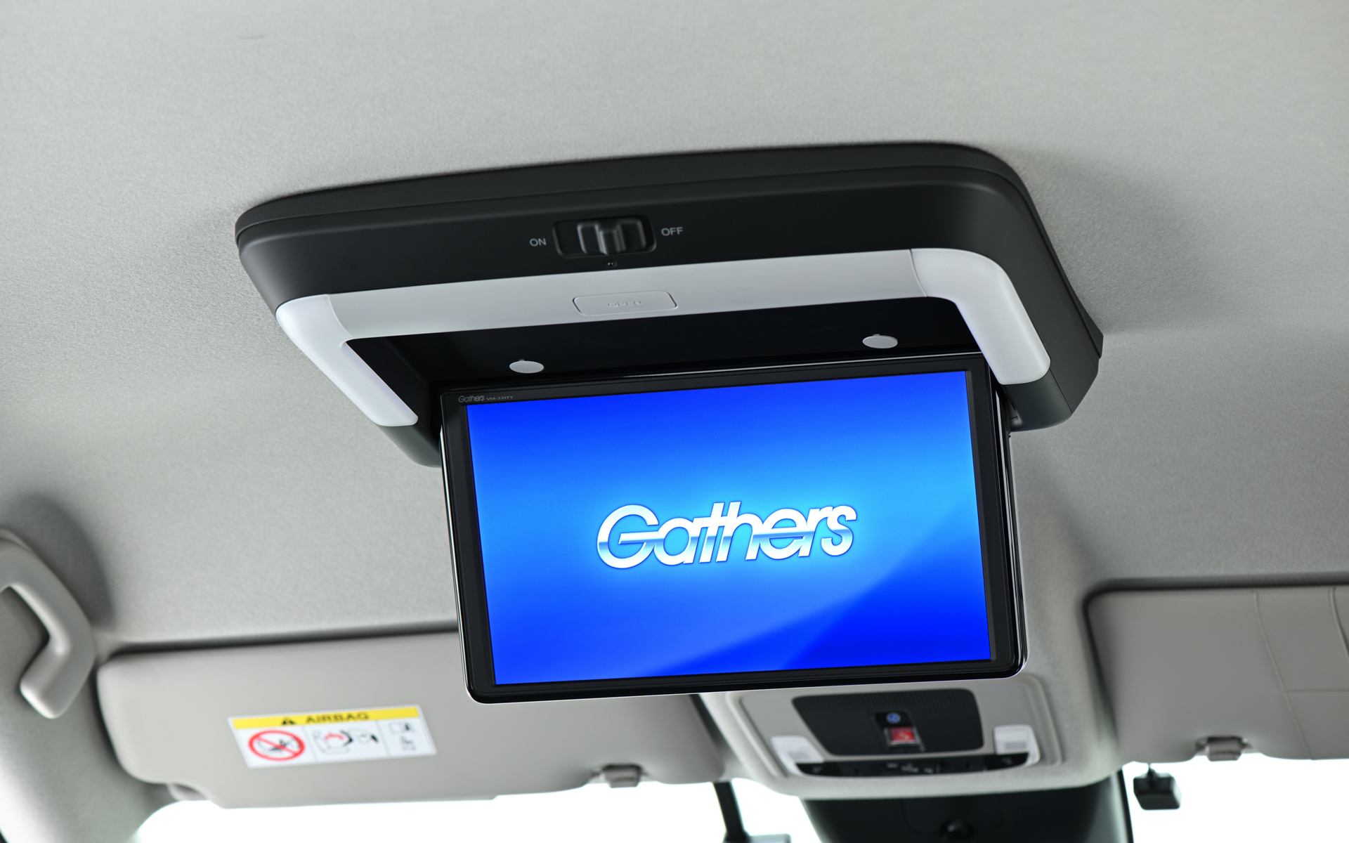 12.8インチリア席モニター（VM-221TY /LXM-247VFLi 用/Full HD液晶モニター/ルーフ取付タイプ［リモコン付］）。価格10万8900円。別途10.1インチもラインアップし、そちらの価格は8万4700円