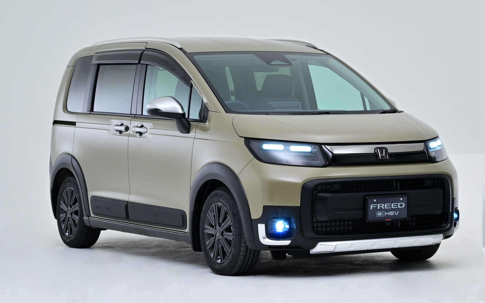 フリードクロスター向け「Active-Tough Style（アクティブタフスタイル）」