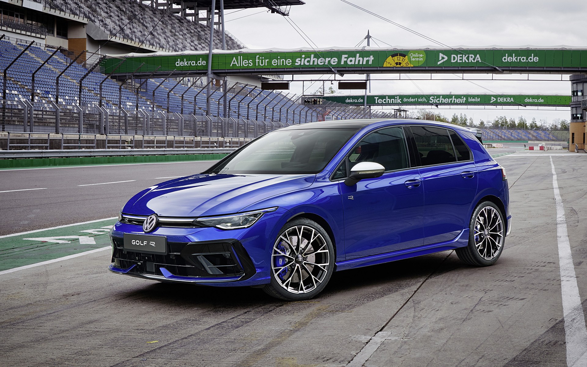 新型「ゴルフR」を世界初公開