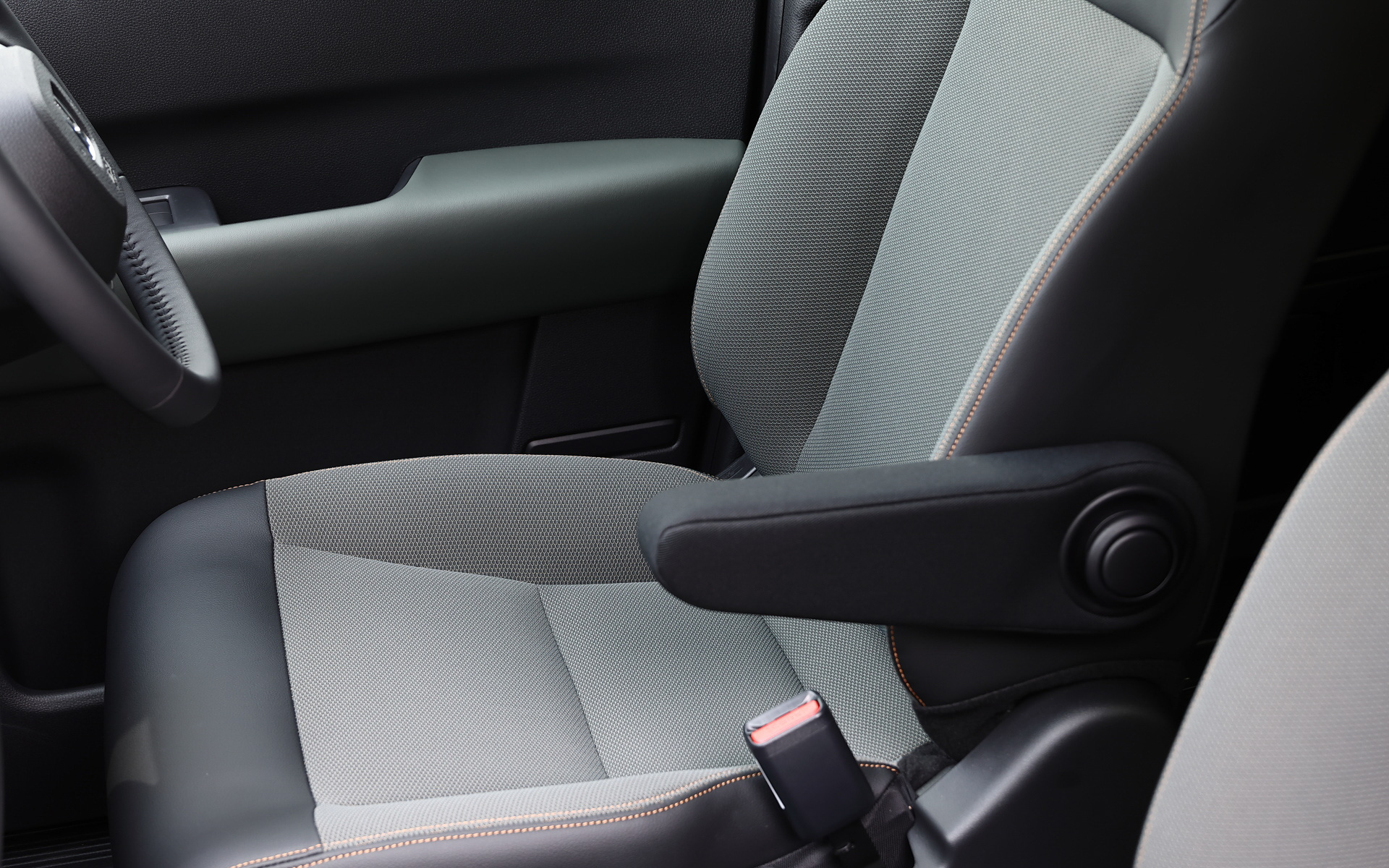 新型フリード クロスター