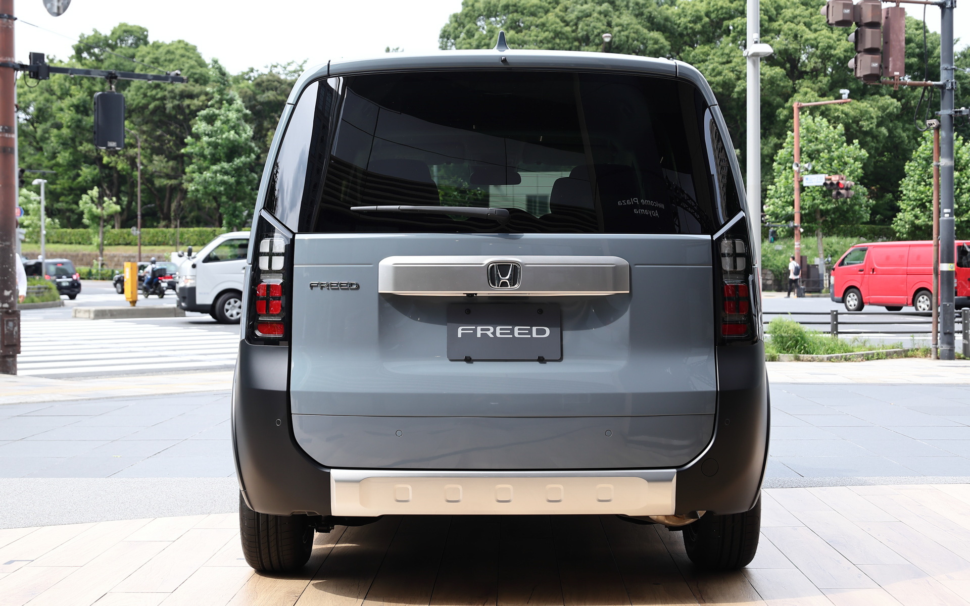 新型フリード クロスター