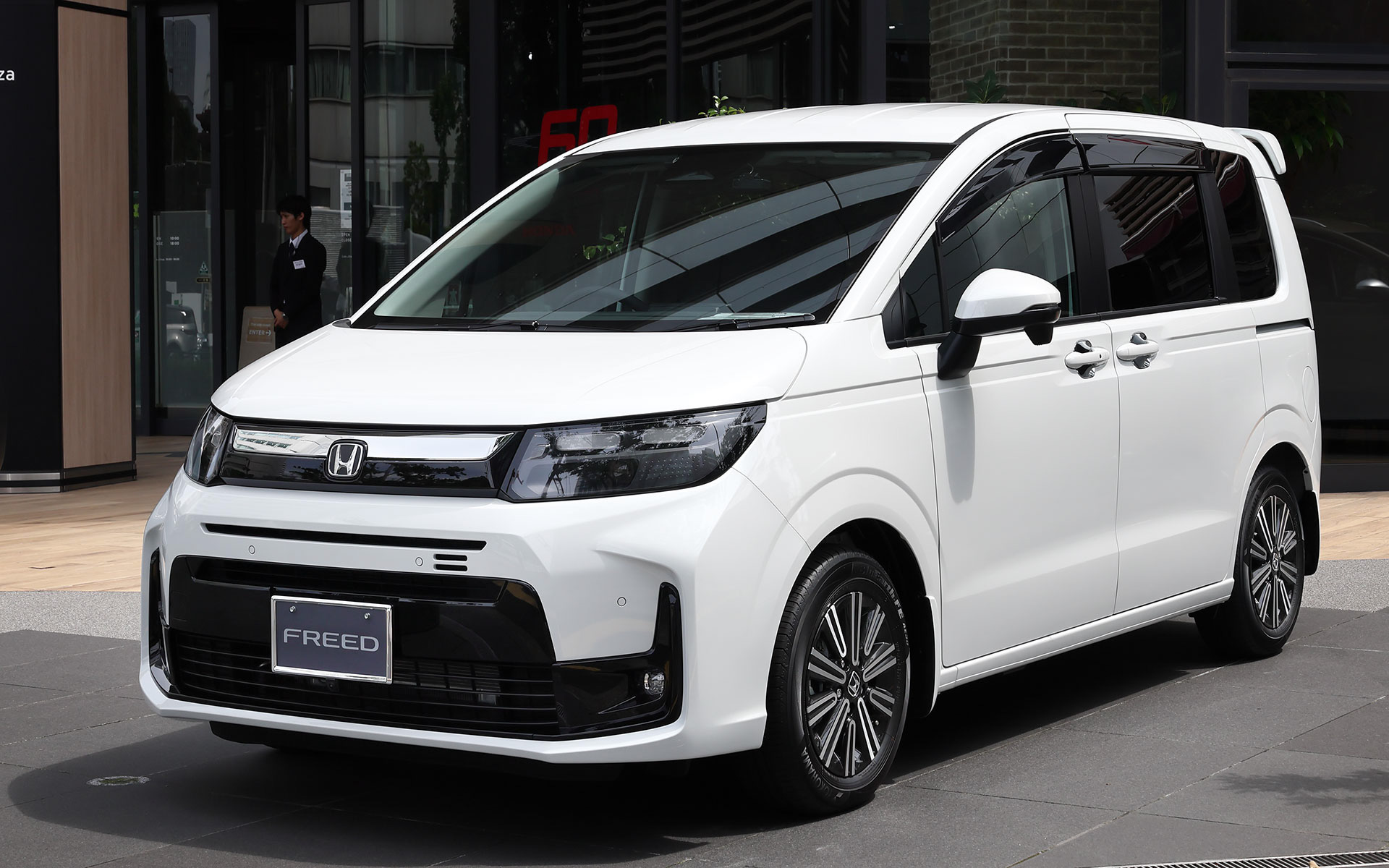 新型フリード エアー 純正アクセサリー装着車