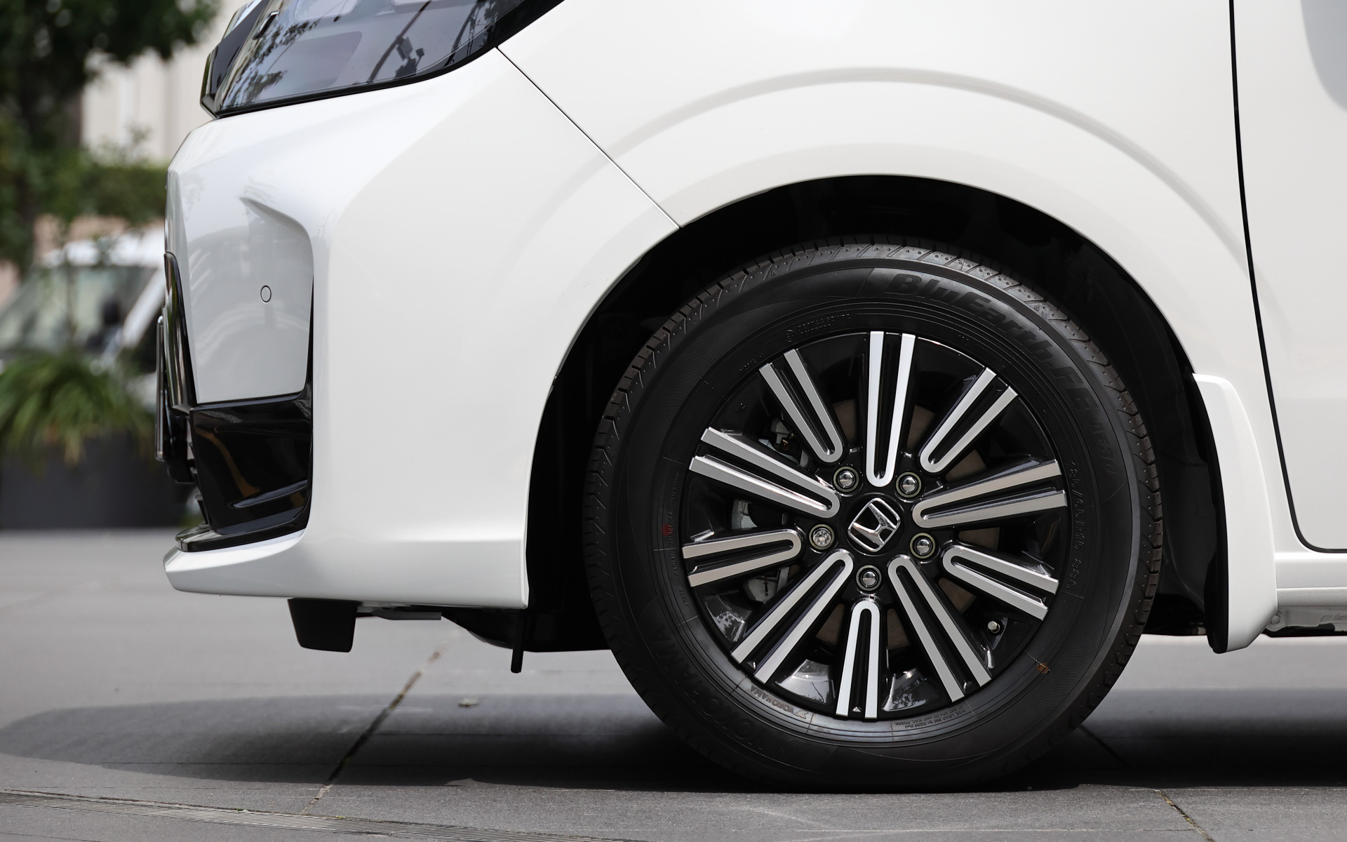 新型フリード エアー 純正アクセサリー装着車