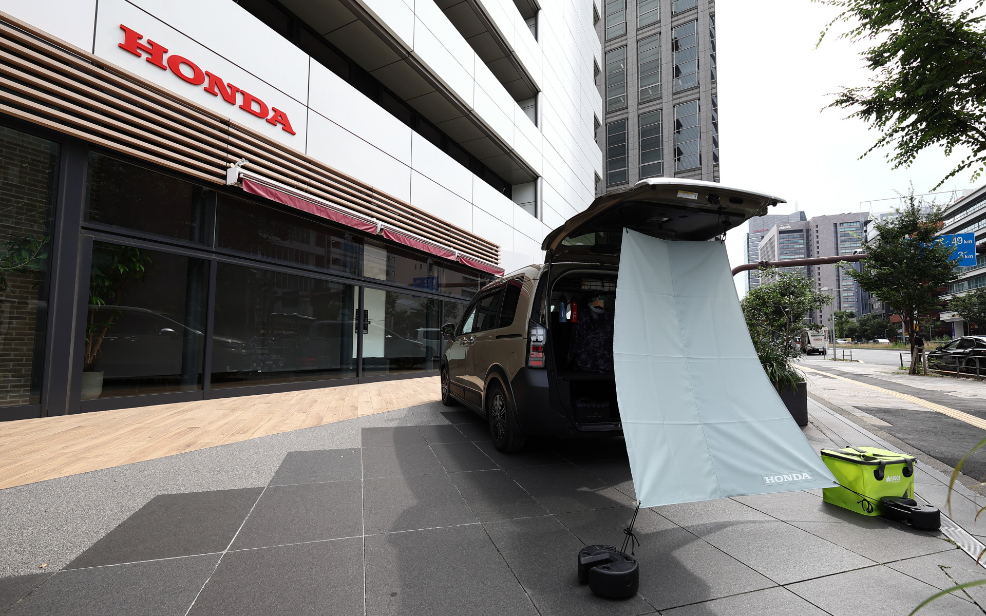 新型フリード クロスター 純正アクセサリー装着車